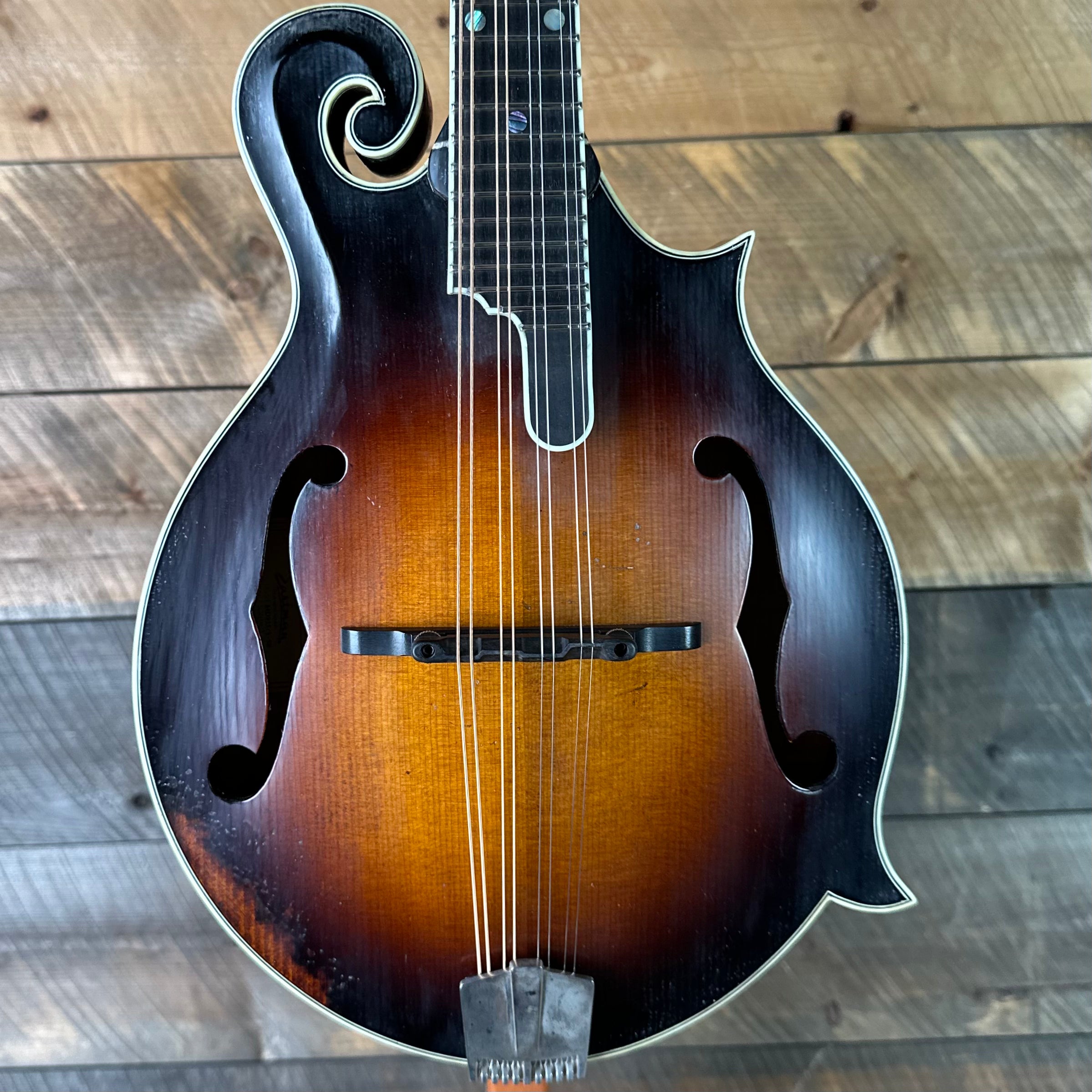 Eastman MD815/V Varnish Finish F-Style Mandolin - Antique Sunburst