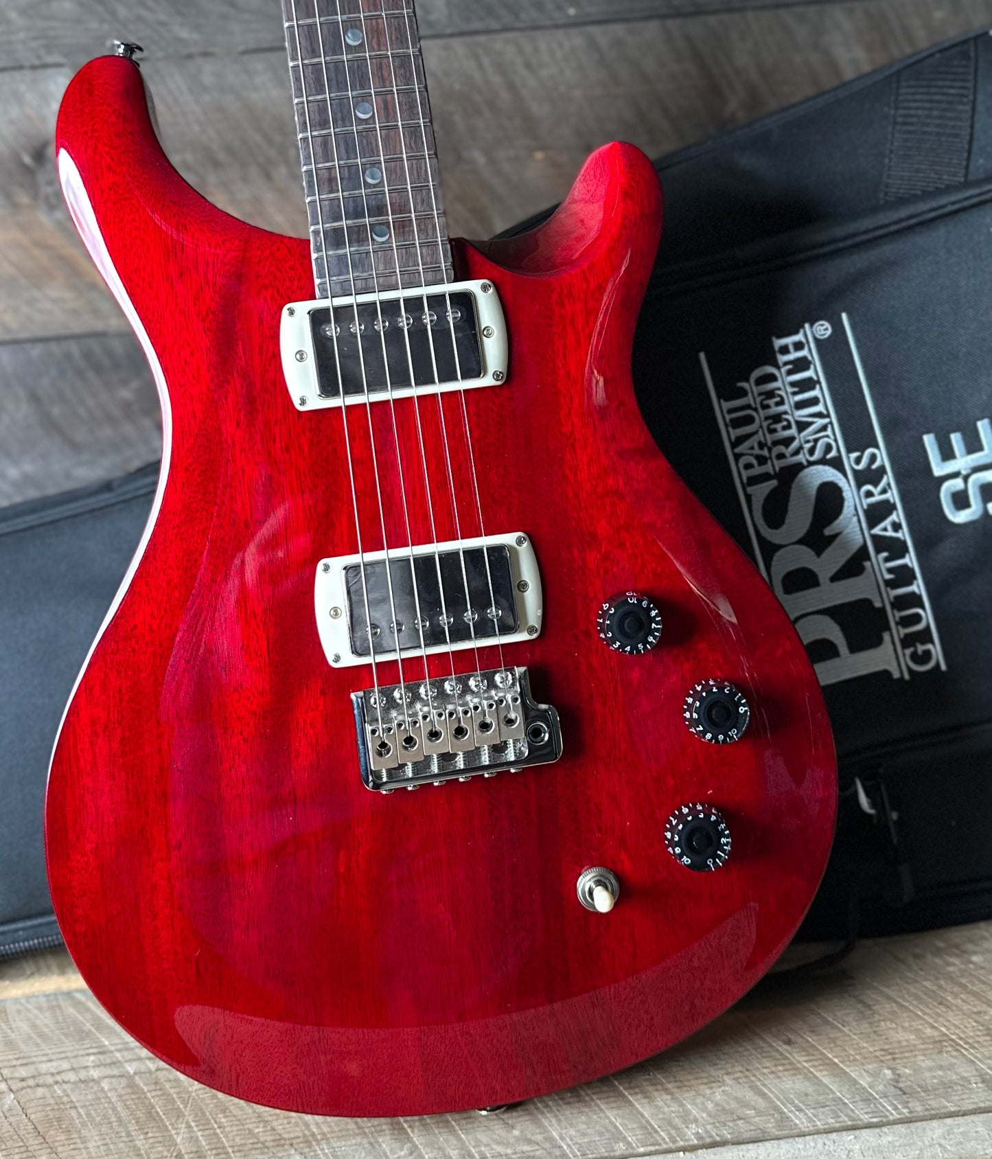 PRS SE DGT Standard - Vintage Cherry 37804 Weight: 7.40 lbs