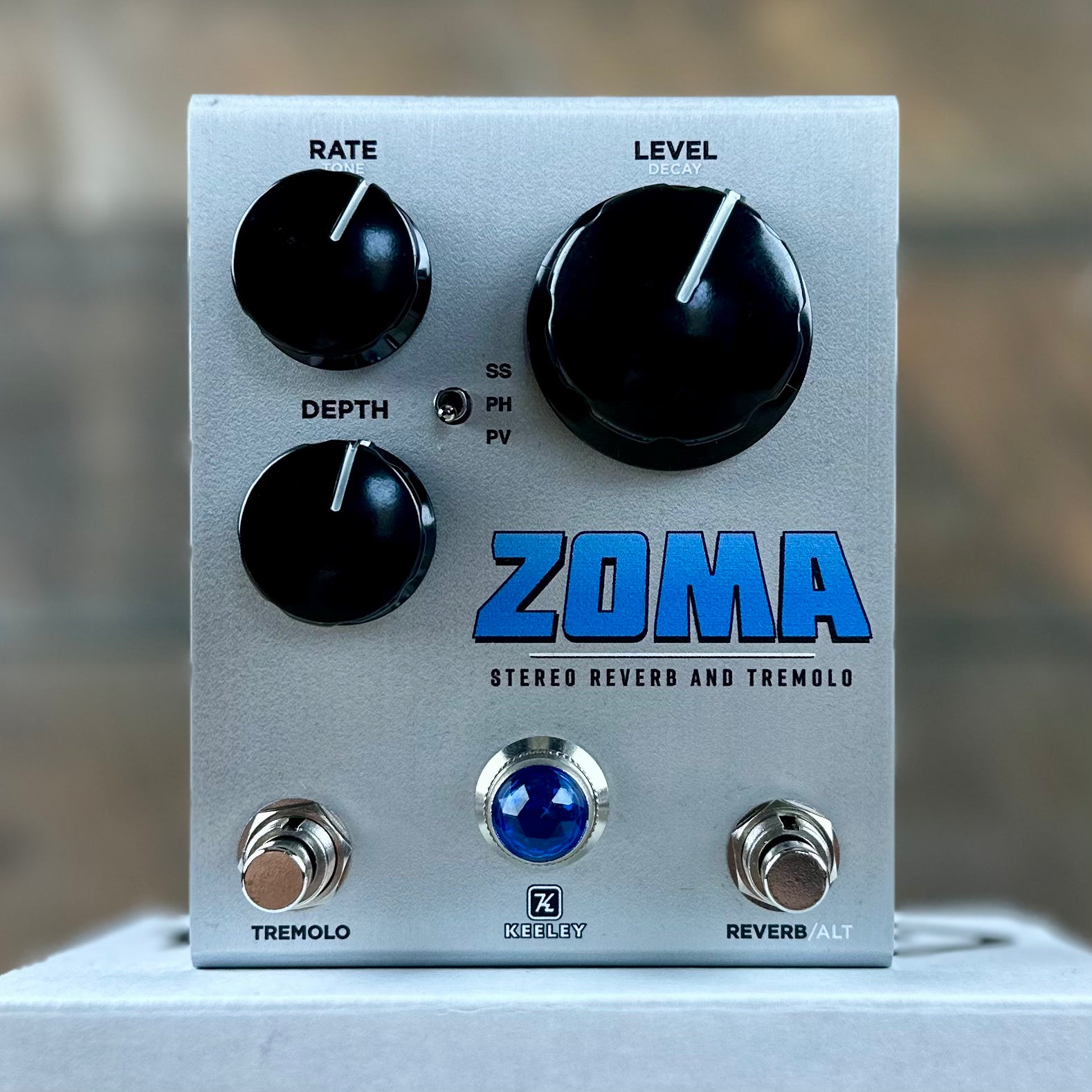 Keeley ZOMA Stereo Reverb and Tremolo Pedal - Silver *Brand New Keeley ZOMA Stereo Reverb and Tremolo Pedal - Silver *Brand New