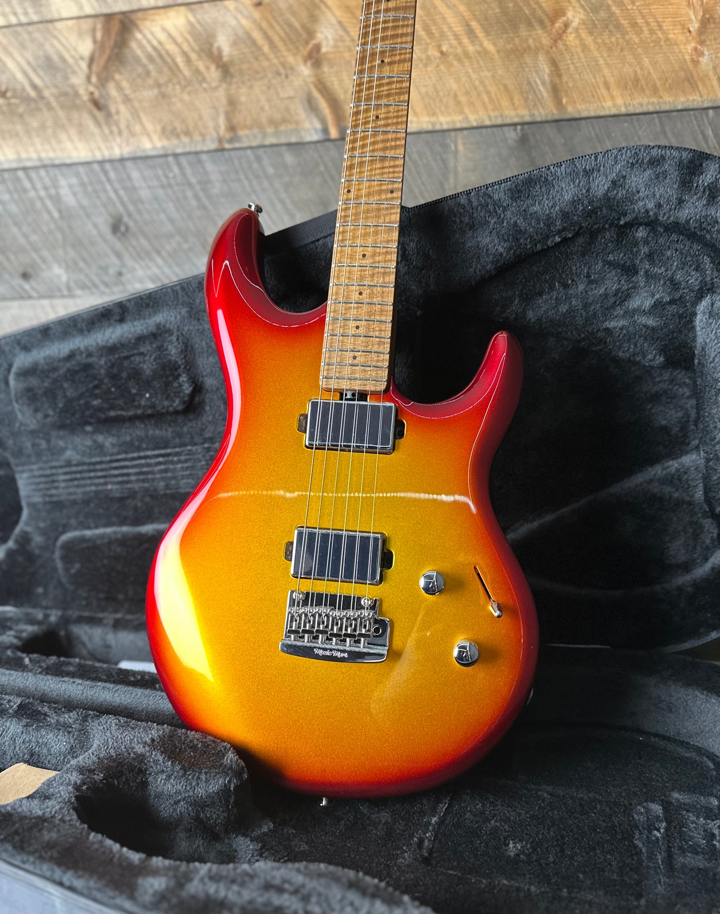 Music Man Luke 4 HH - Fireball 1108574