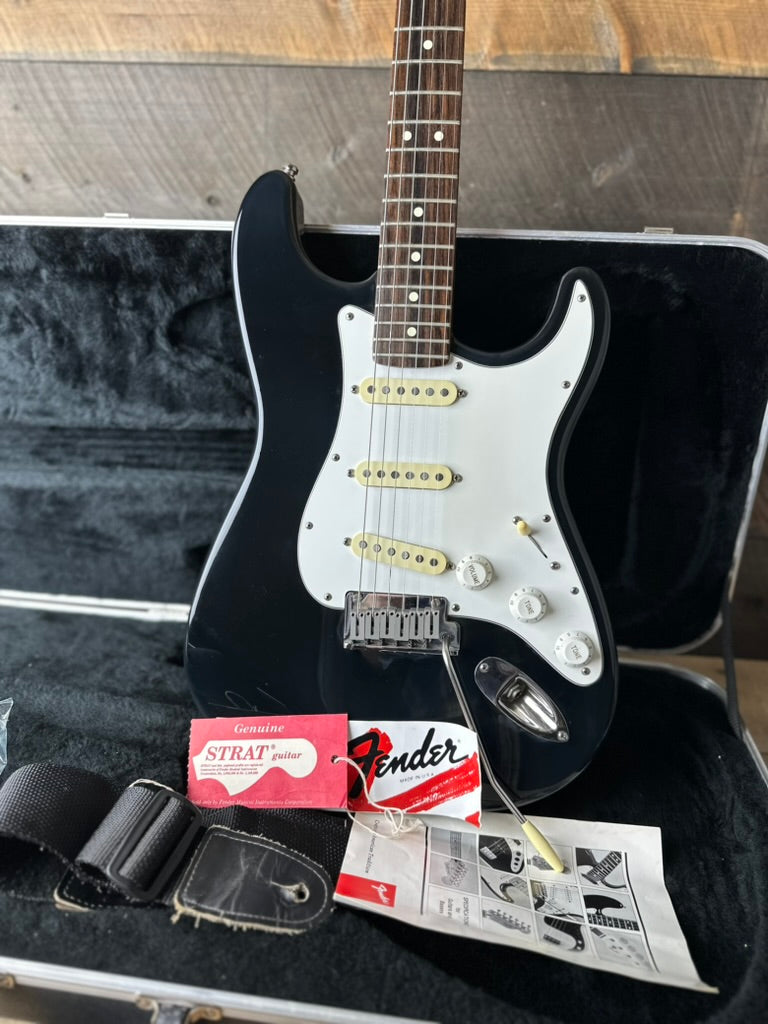 Used 1991 Fender American Standard Stratocaster - Black