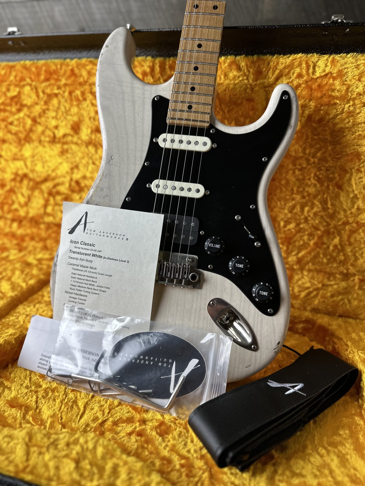 Used Tom Anderson Icon Classic - Satin Organic Grain White W/Brown Distress Level 3