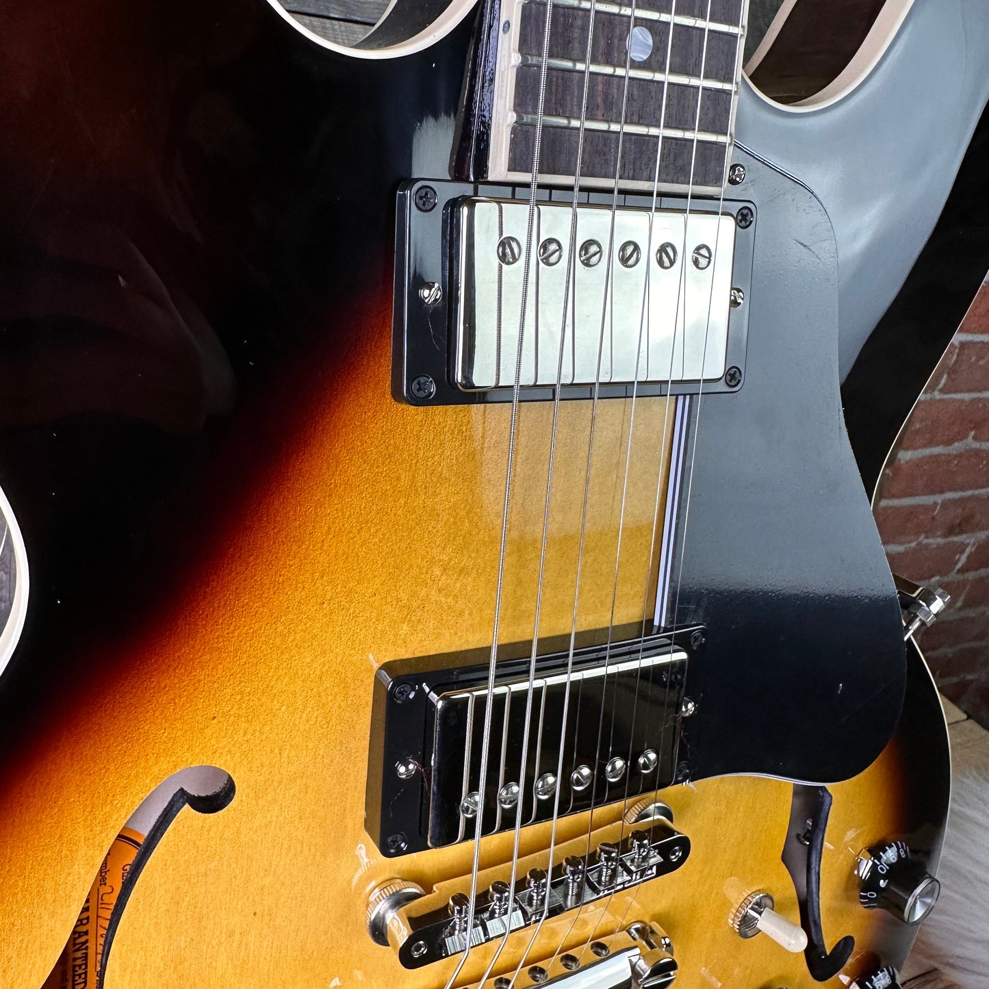 Used Gibson ES-335 - Vintage Burst 211730378