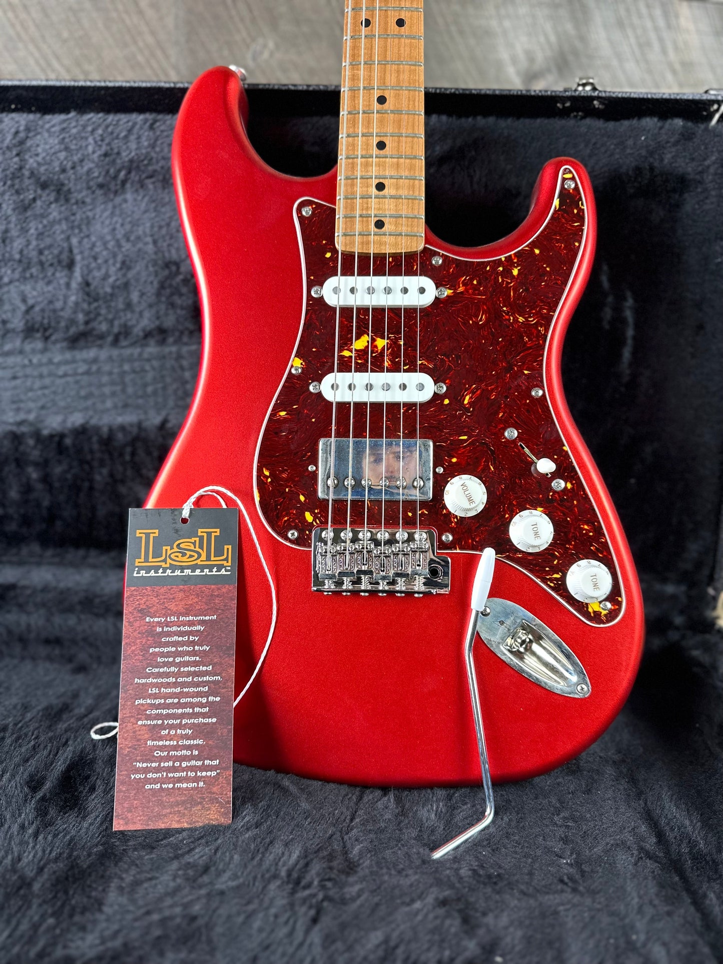 LsL Instruments Saticoy One B HSS Roasted Flame Maple Neck - Candy Apple Red 6270