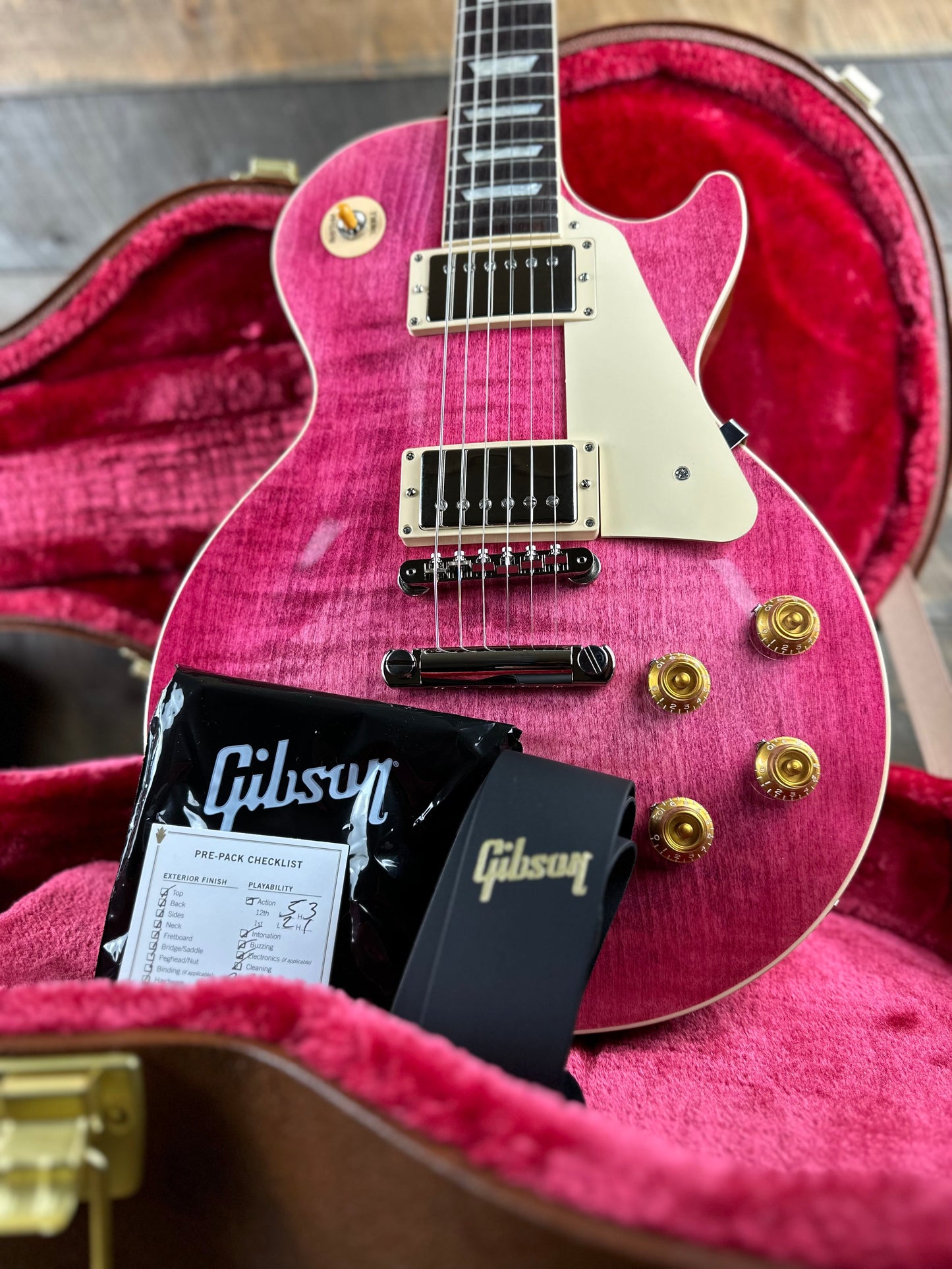 Used Gibson Les Paul Standard 50's Figured Top Custom Color - Transluscent Fuschia 201240161