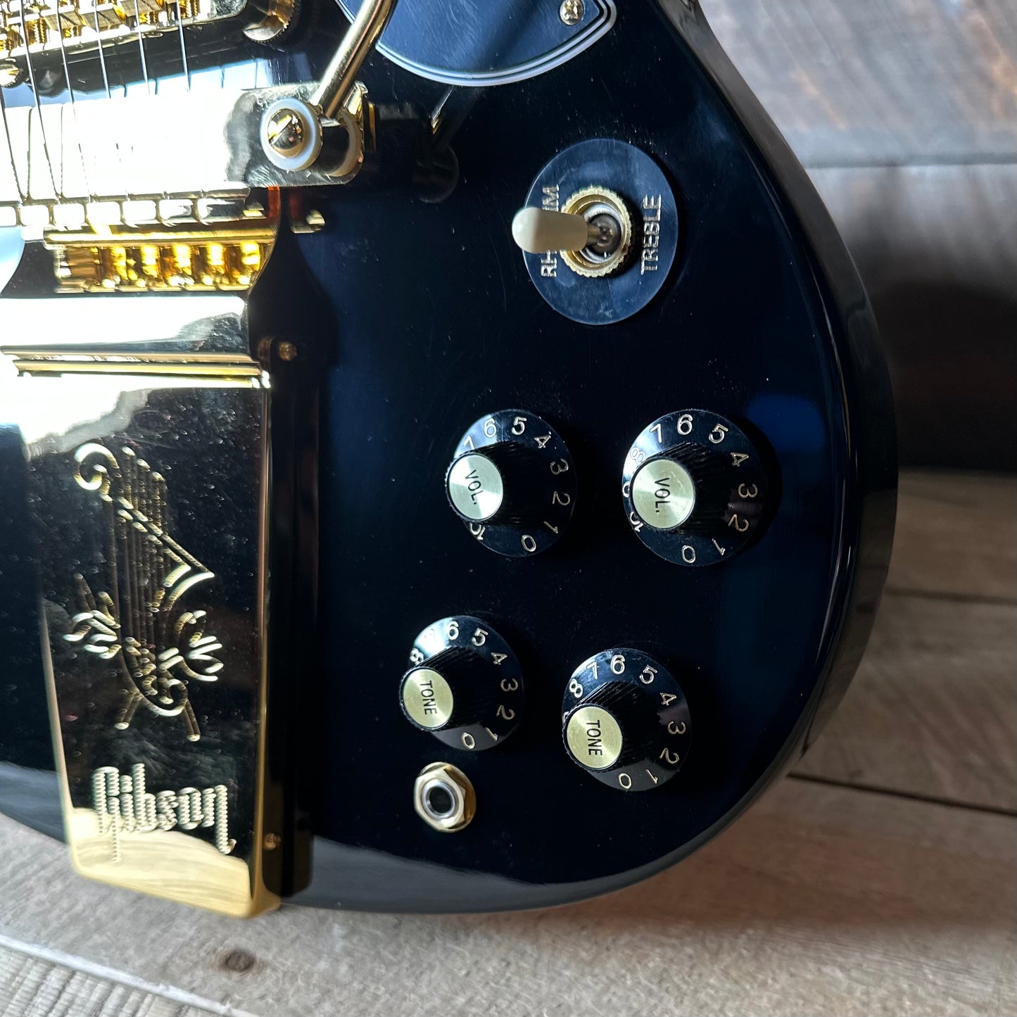 Gibson SG Standard '61 Maestro Vibrola *Extremely Limited!!* - Ebony W/Gold Hardware, T-Type Pickups, Witch Hat Knobs 227350063