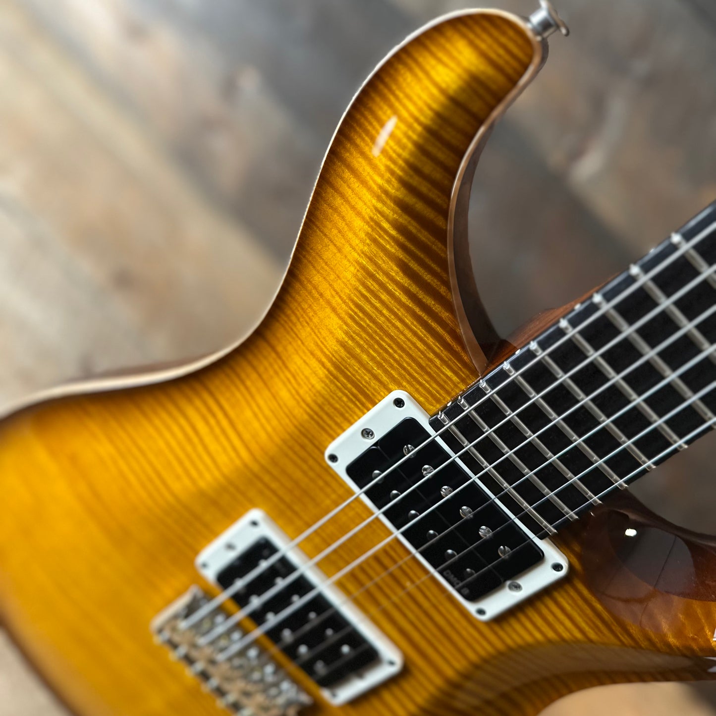 PRS Custom 24 "Birds of a Feather" Limited Edition - Honey Gold 430948