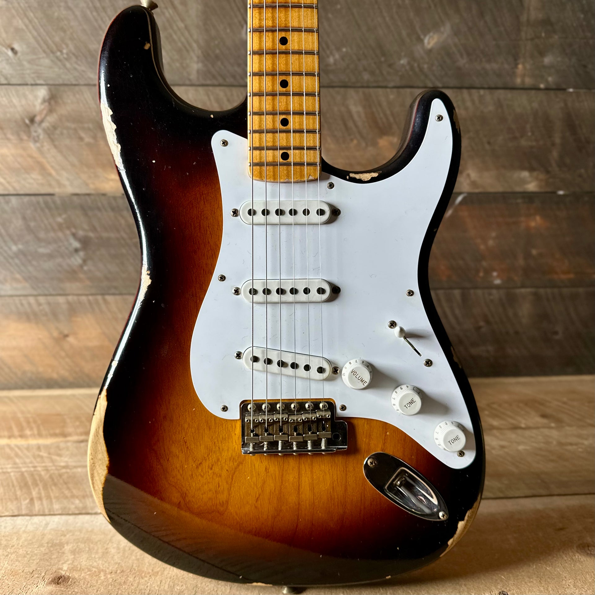 Used Fender Custom Shop Limited Edition 70th Anniversary 54