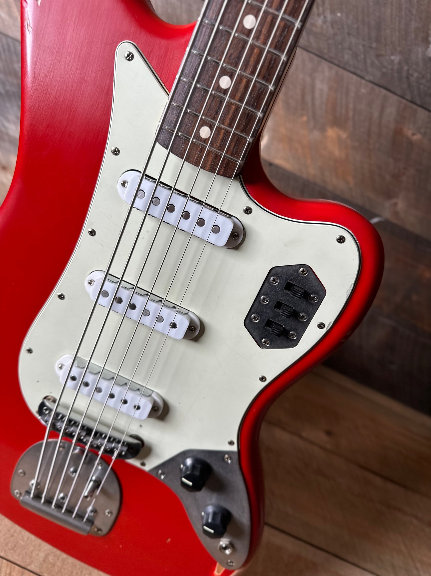 Nash B-6 - Dakota Red NG-6300