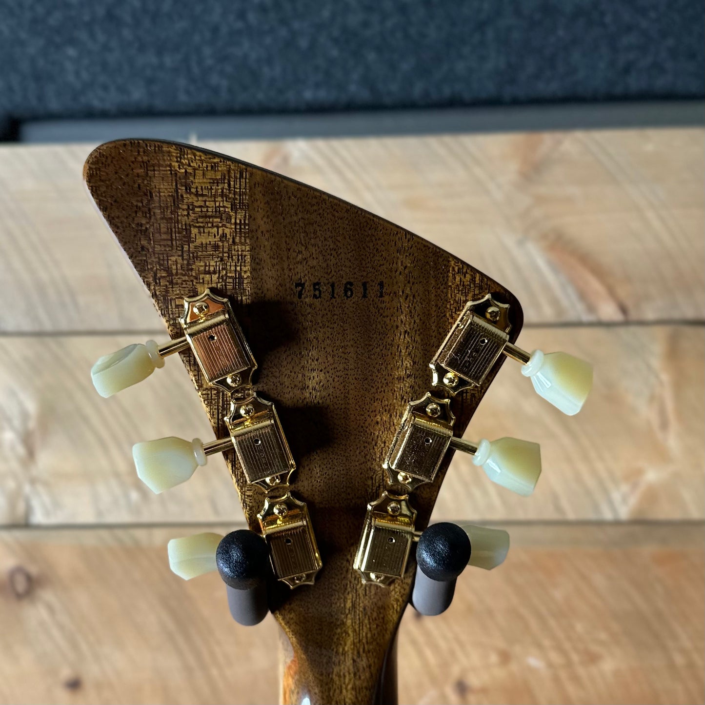 Gibson Custom Shop 1957 Mahogany Moderne Reissue - Antique Natural VOS