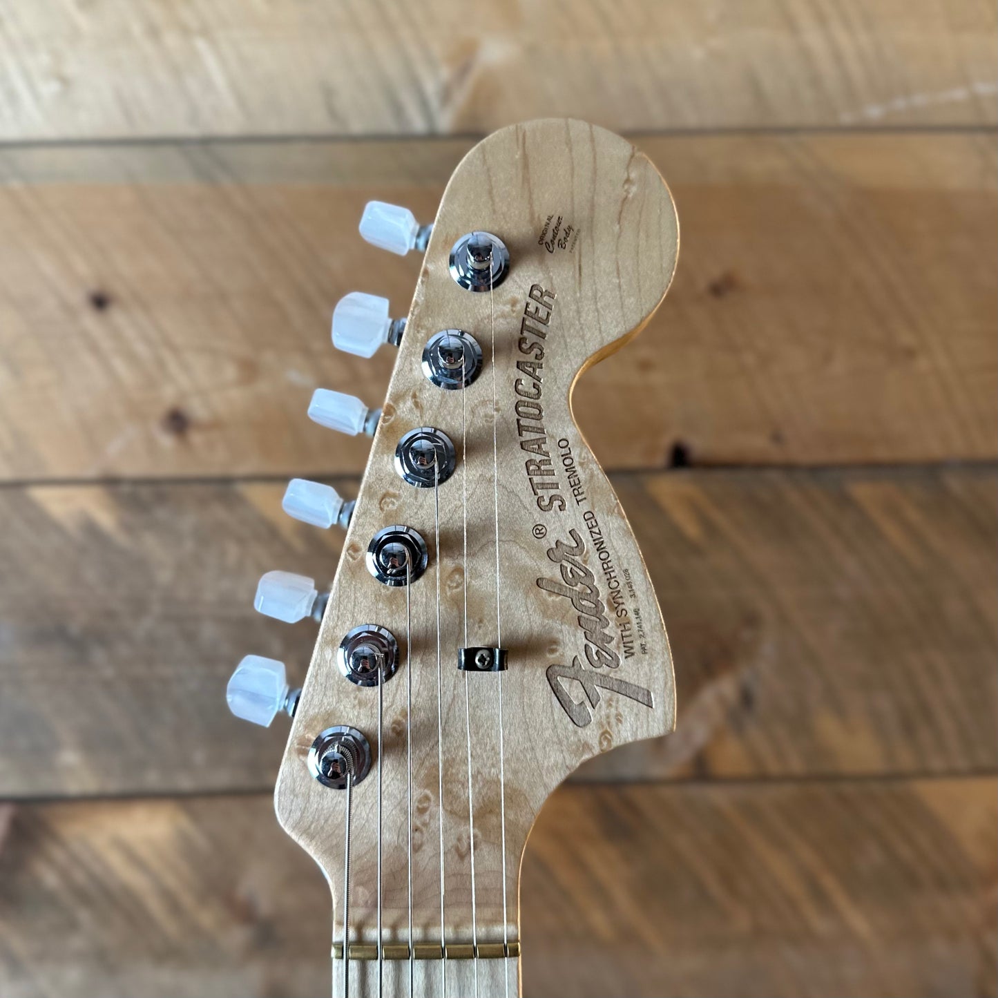 Used Fender Custom Shop 1969 Stratocaster Heavy Relic Single Pickup - Faded Frost White