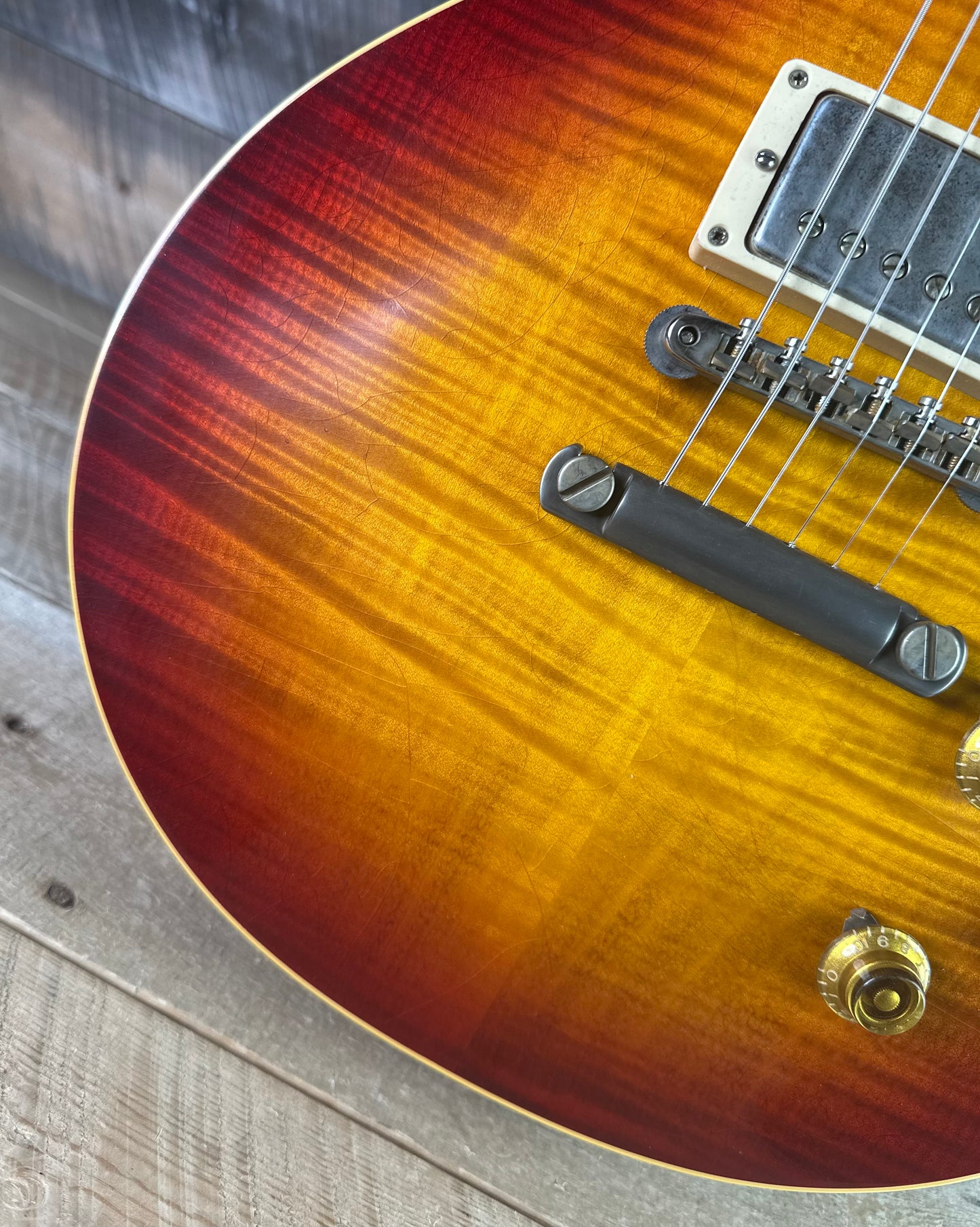 Gibson Custom Shop Murphy Lab 1959 Les Paul Standard Ultra Light Aged - Factory Burst 96675
