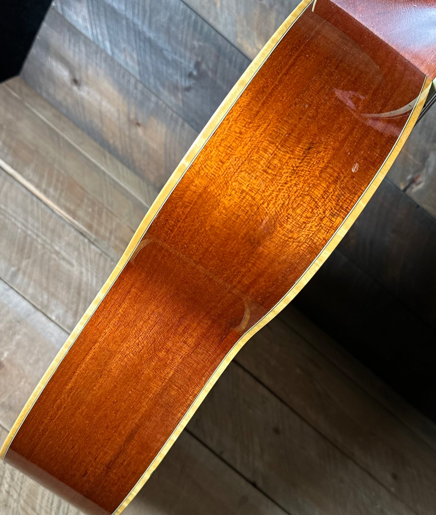 Used 2005 Larrivee L-05 Acoustic - Natural W/OHSC