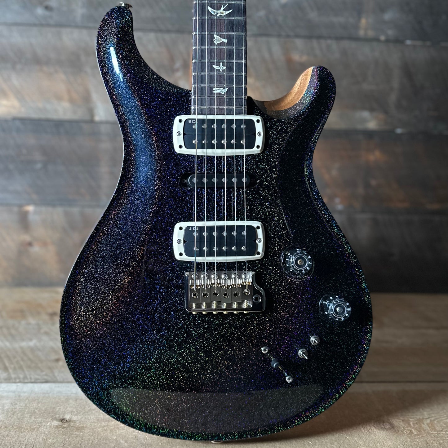 PRS Modern Eagle V Rare One Of A Kind!! - Black Rainbow Holoflake Top & Binding (Natural Back) 418869