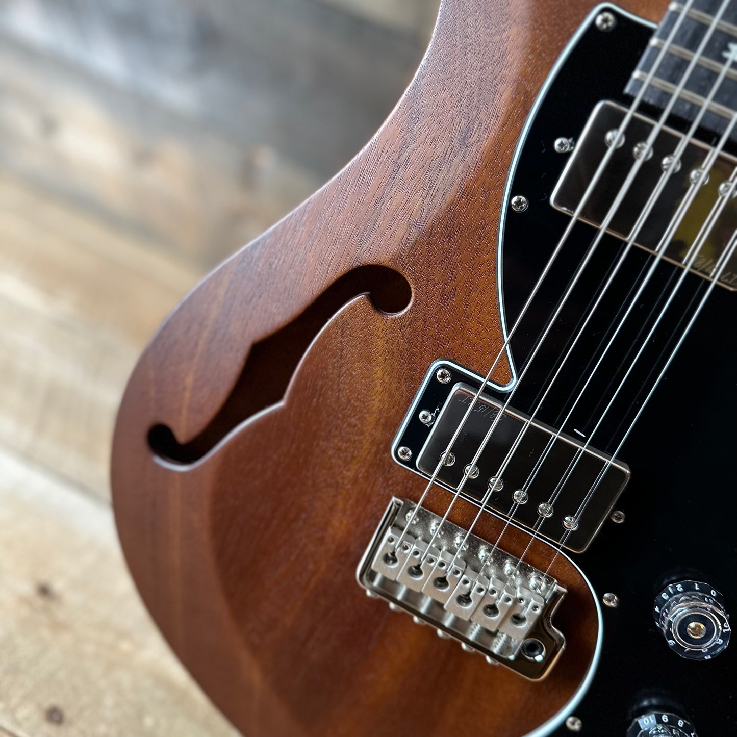 PRS S2 Vela Semi-Hollow HHT Quimper Edition – Walnut Satin Nitro USA Electric Guitar S2088839