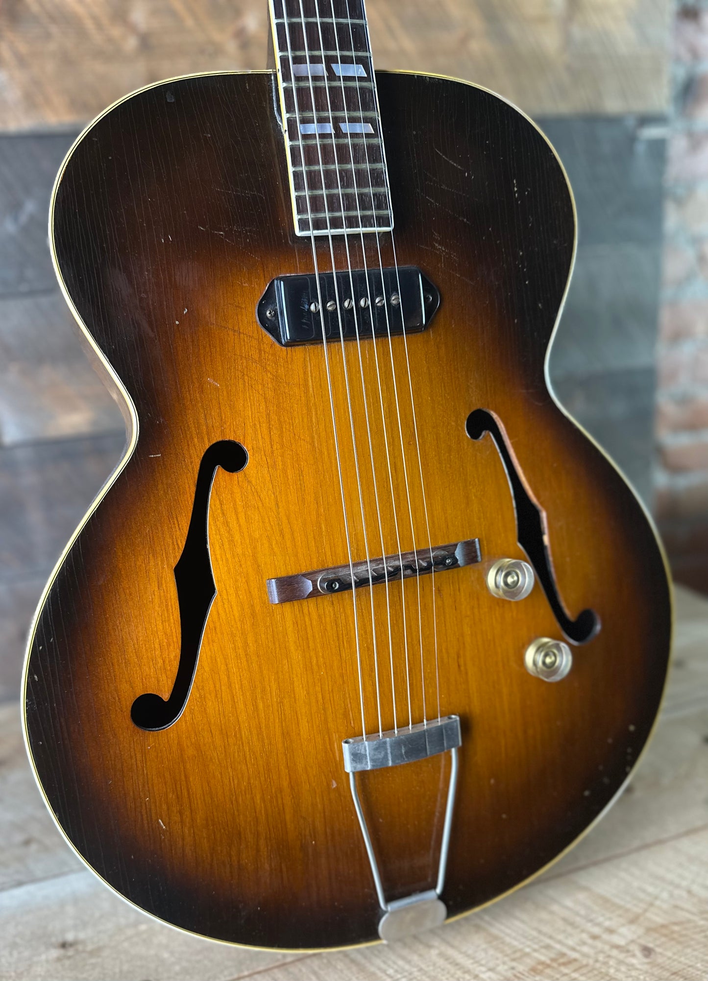 Vintage 1946 Gibson Post-War ES-300 - Sunburst