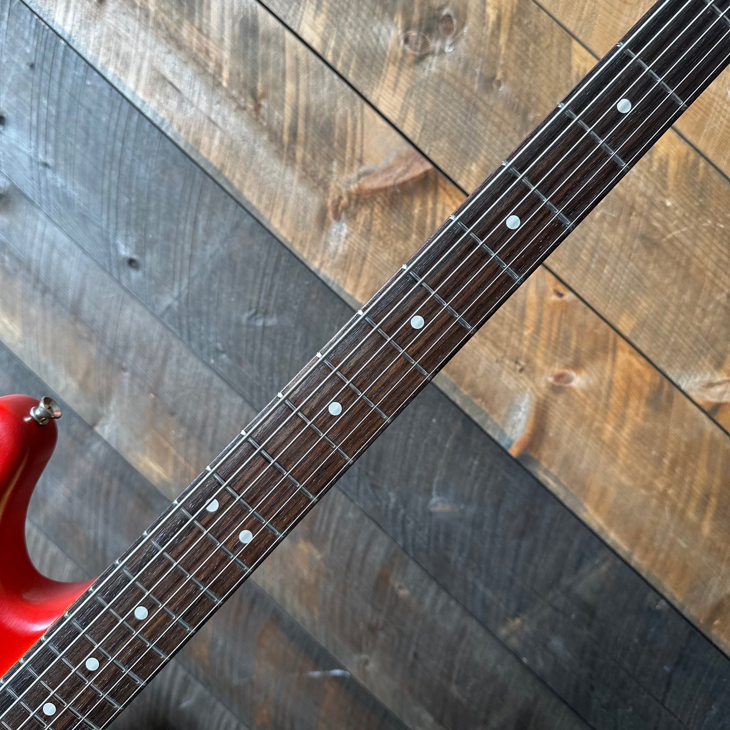 Nash B-6 - Dakota Red NG-6300