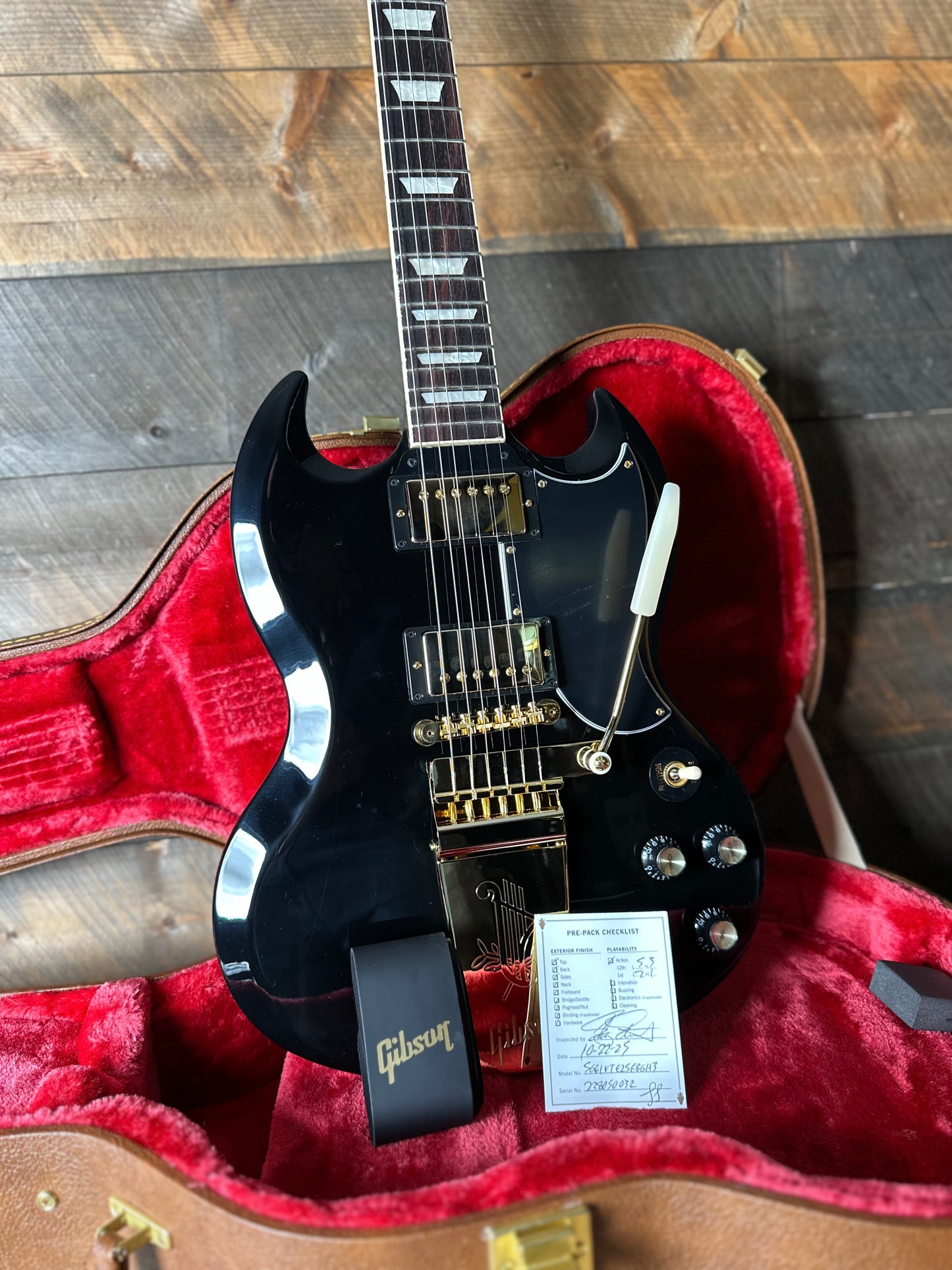 Gibson SG Standard '61 Maestro Vibrola *Extremely Limited!!* - Ebony W/Gold Hardware, T-Type Pickups, Witch Hat Knobs 228050032
