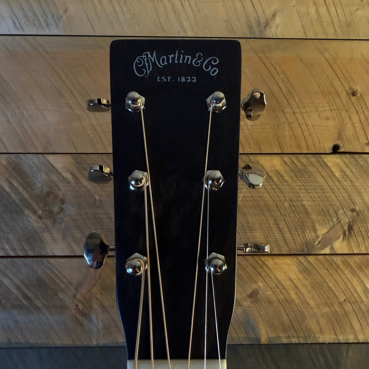 Martin Custom Shop 18 Style  OO Acoustic Guitar Gloss Black Satin Neck with Pale Moon Ebony FB Hardcase
