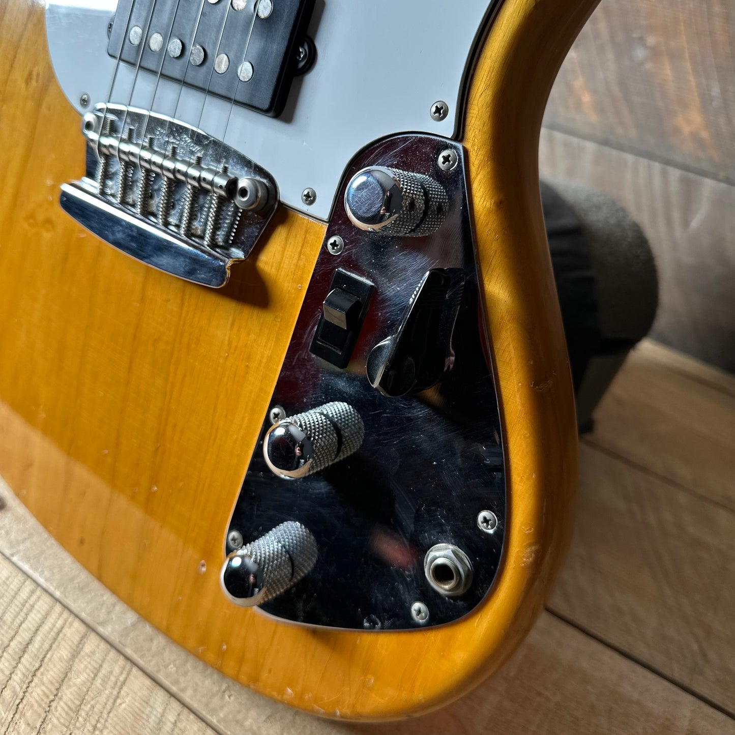 Vintage 1976 Music Man Stingray 1  Featured On RiffsandBeards!! - Natural