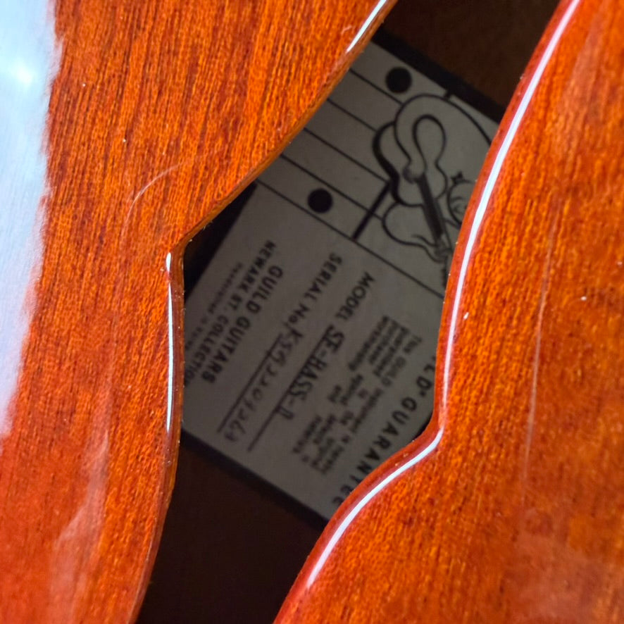Used Guild Starfire II Bass with Hardcase