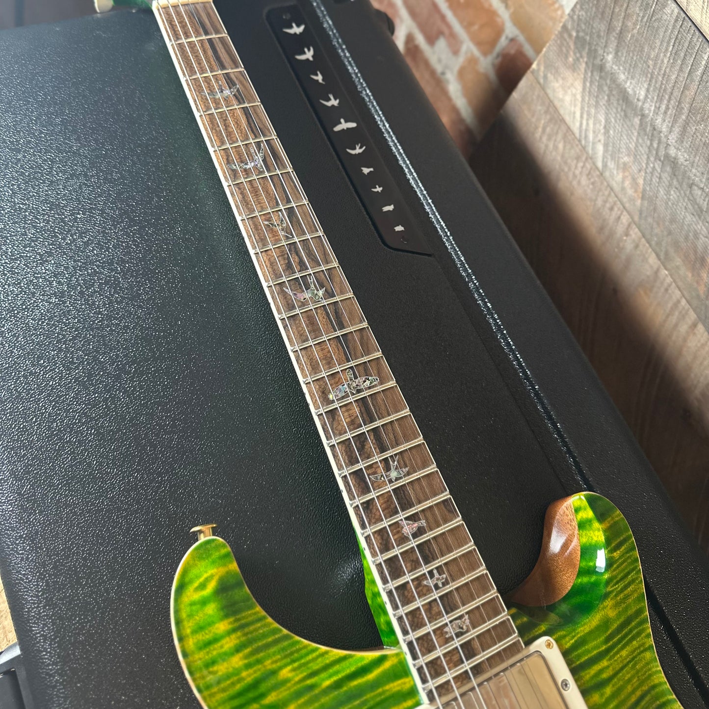PRS Wood Library McCarty Tremolo w/ Dual Mini Toggles Flame Maple 10-top Ziricote FB - Emerald (Natural Back) 431243