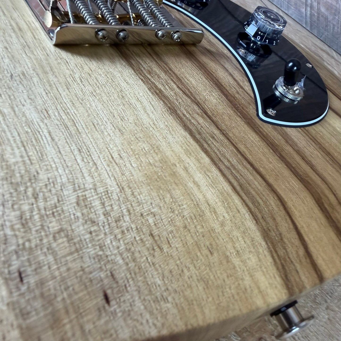PRS S2 Vela Limited Edition Black Limba Satin Natural S2088458