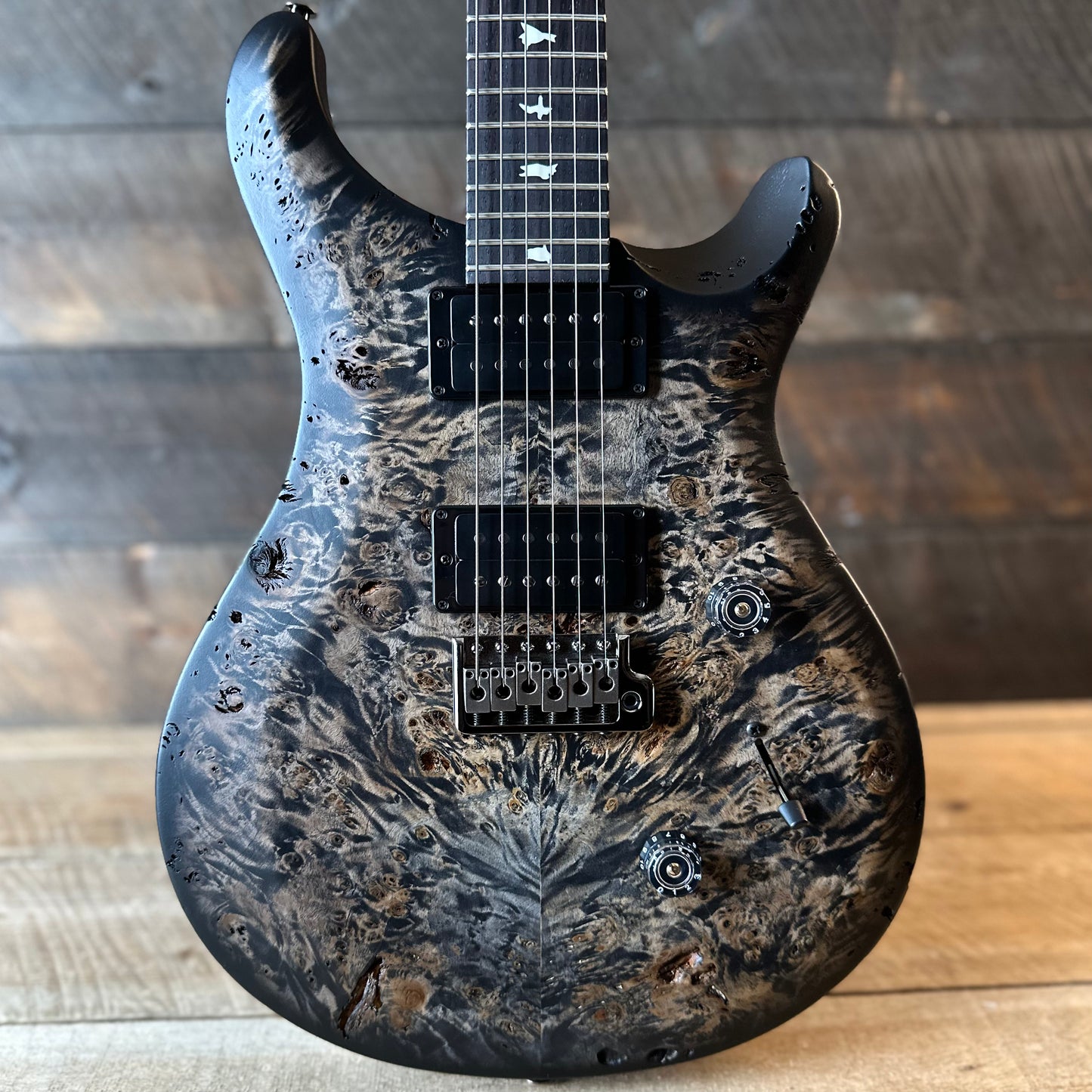 PRS Limited Edition Wood Library Select S2 Custom 24 Poplar Burl Top - Charcoal Burst S2089071
