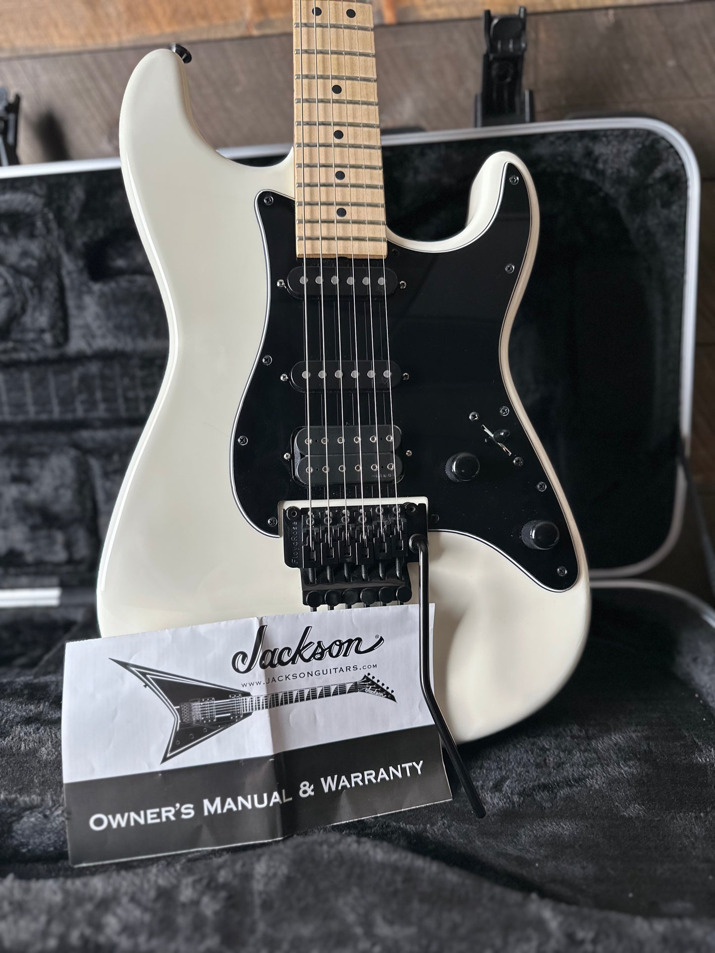 Used Jackson USA Adrian Smith Signature San Dimas SDM – Excellent Condition w/ohsc
