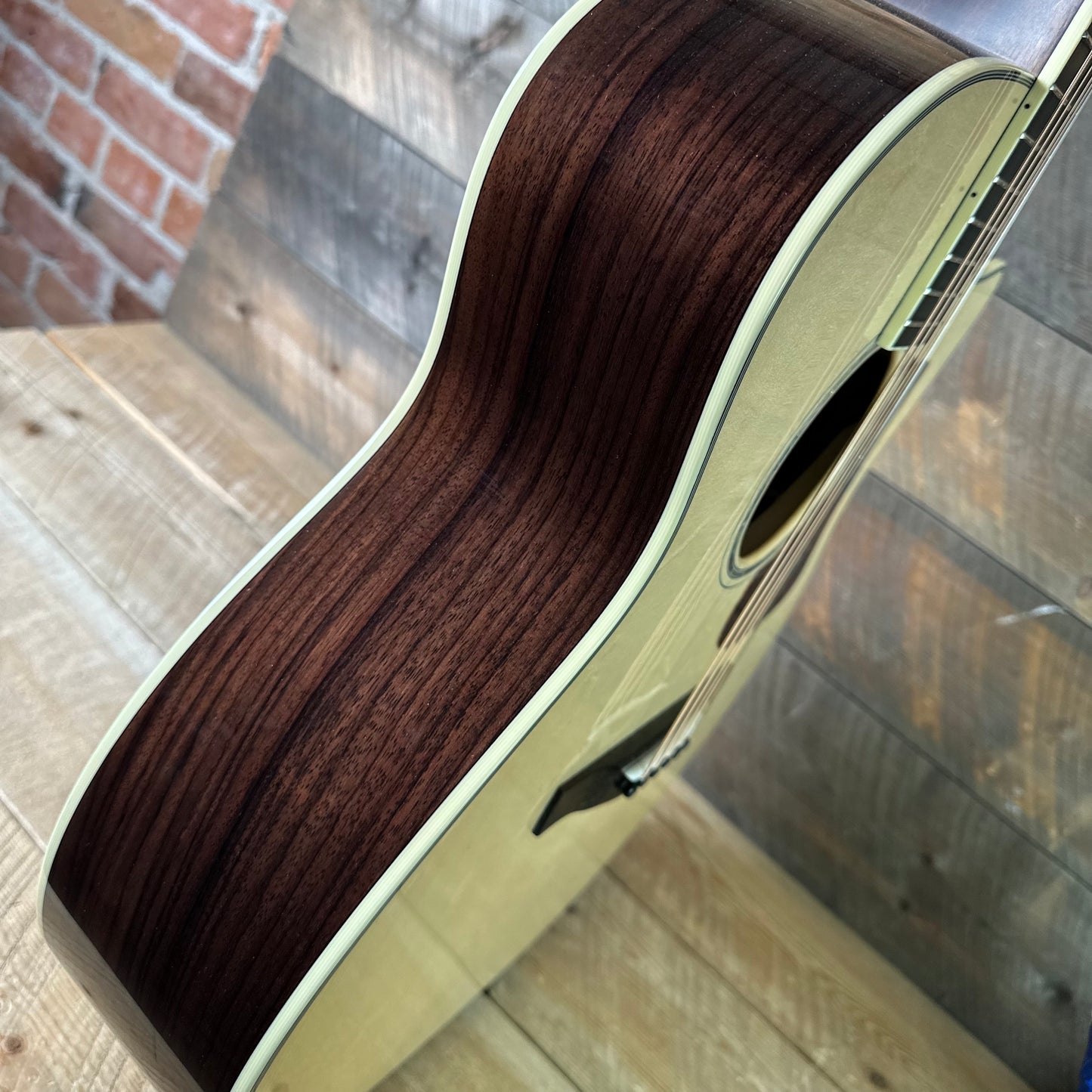 Eastman AC422CE Grand Auditorium Acoustic - Natural