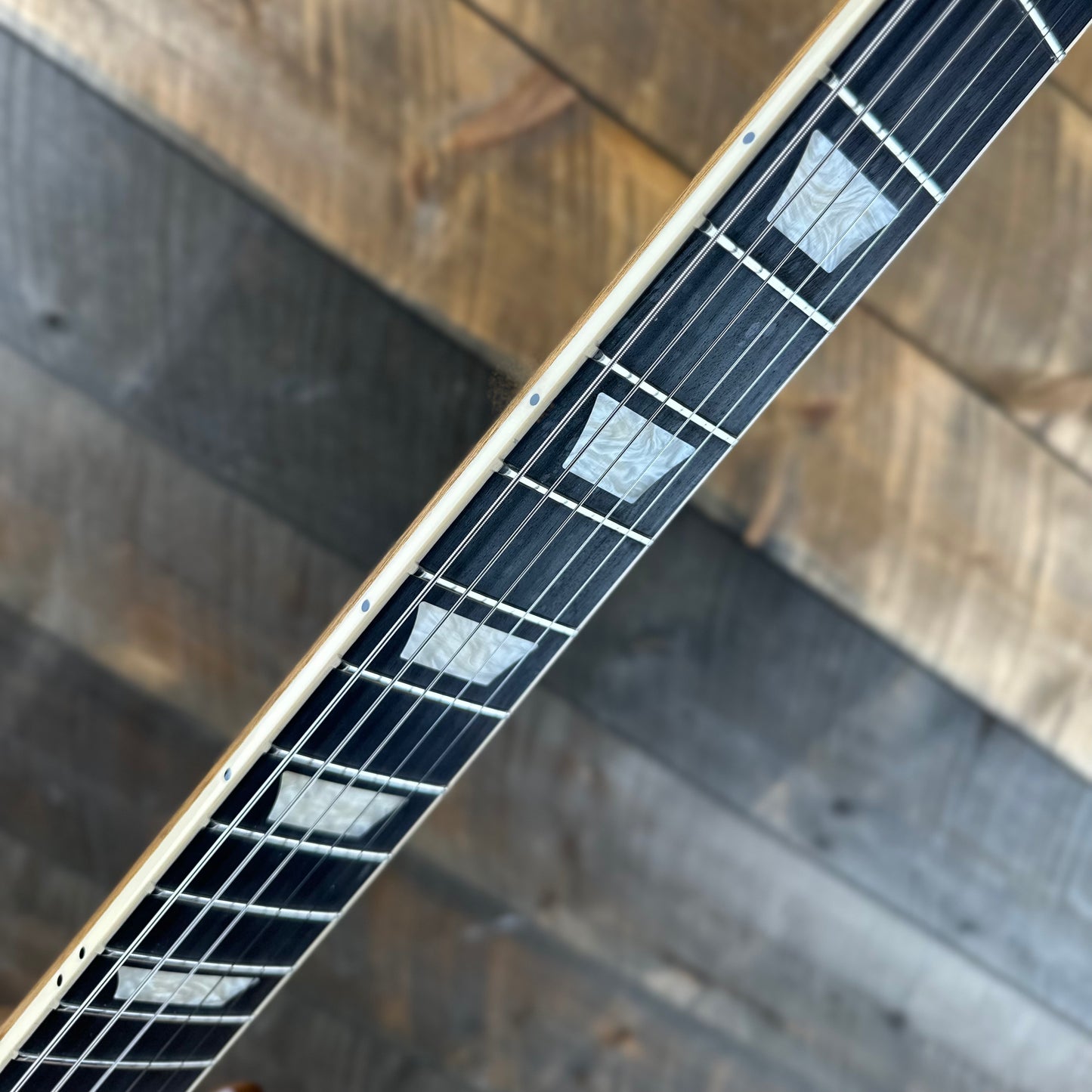 *DEMO MODEL*  Gibson Les Paul Studio Session - Honeyburst  203650082