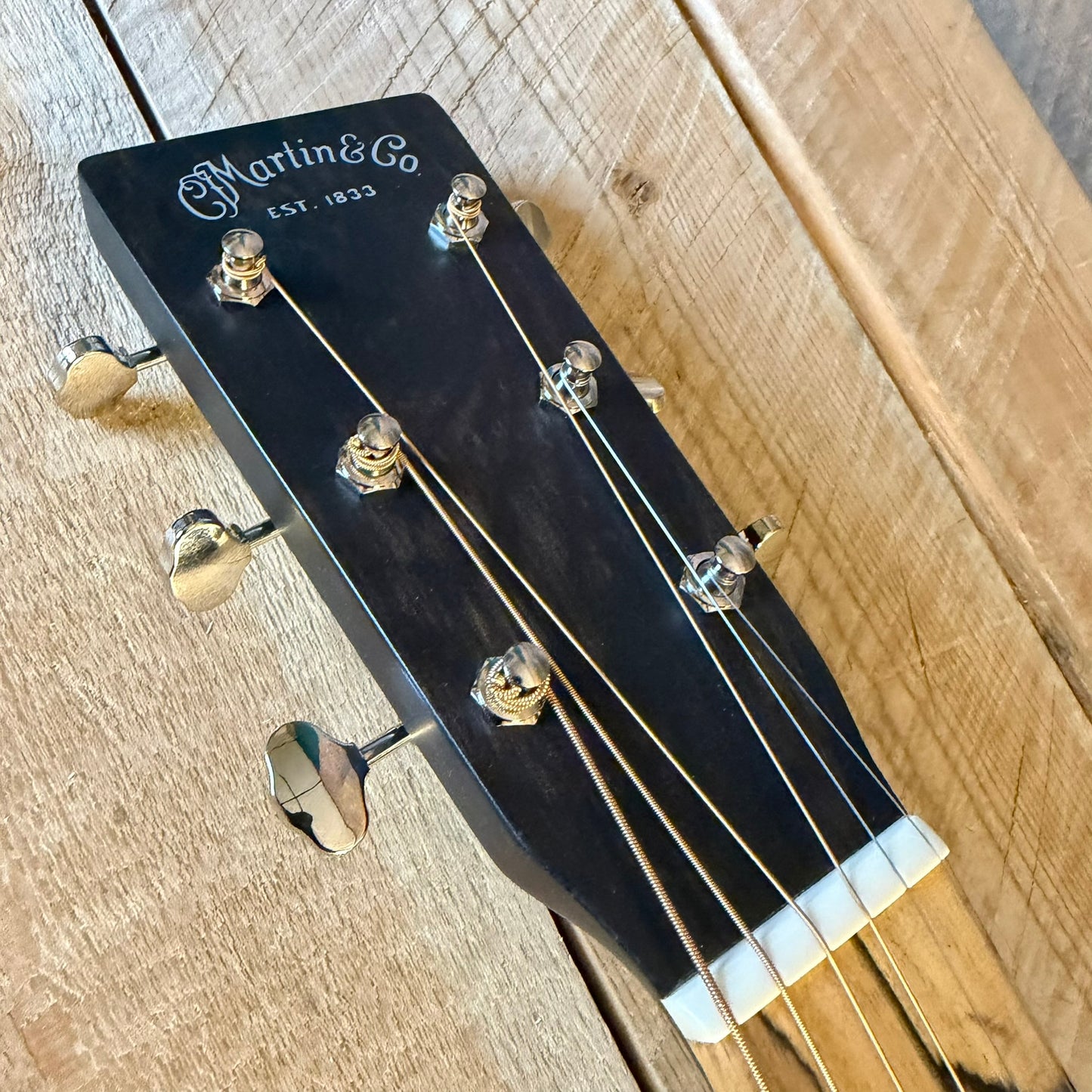 Martin Custom Shop 18 Style  OO Acoustic Guitar Gloss Black Satin Neck with Pale Moon Ebony FB Hardcase