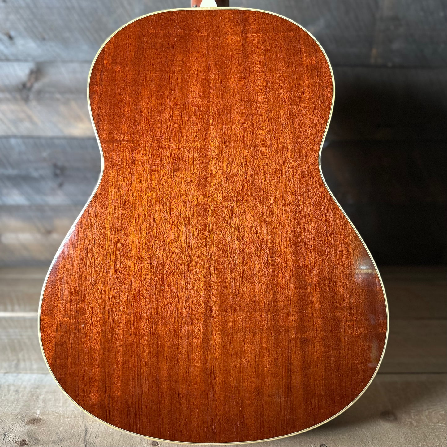 Used 2005 Larrivee L-05 Acoustic - Natural W/OHSC