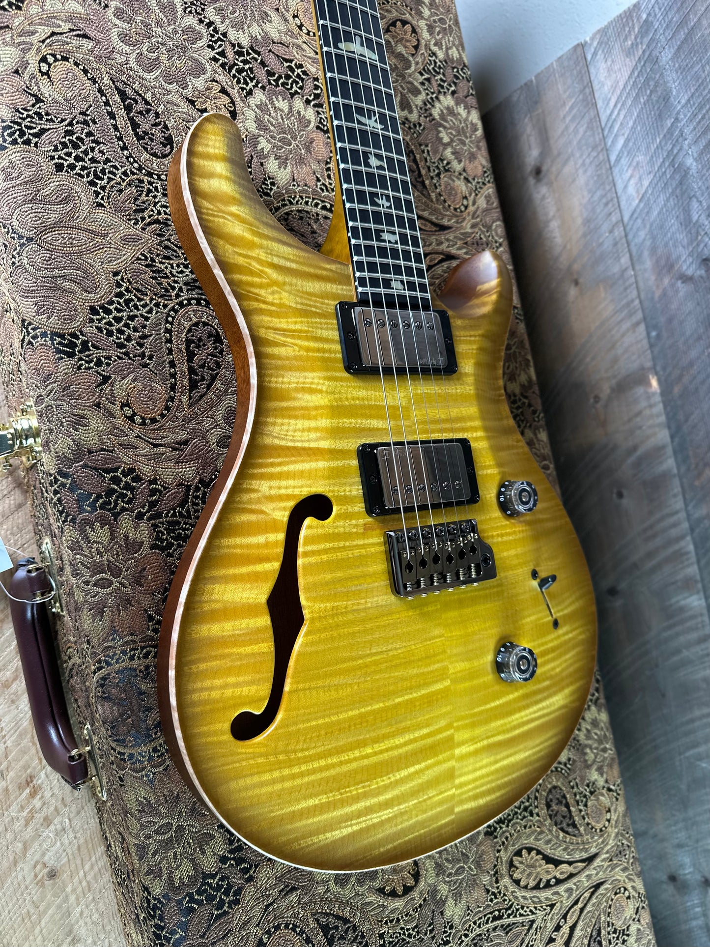 PRS Wood Library Custom 24 Fatback Semi-Hollow! - Satin Livingston Lemondrop 423668