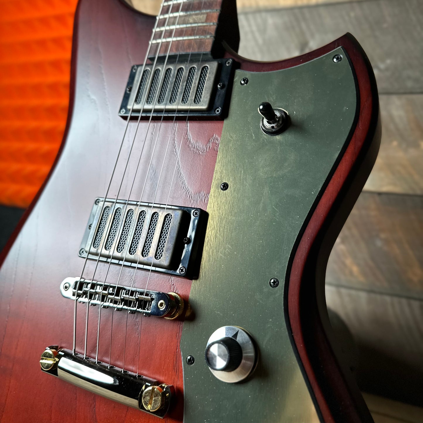 Dunable USA Custom Shop Yeti - Black/Red Shift 26017