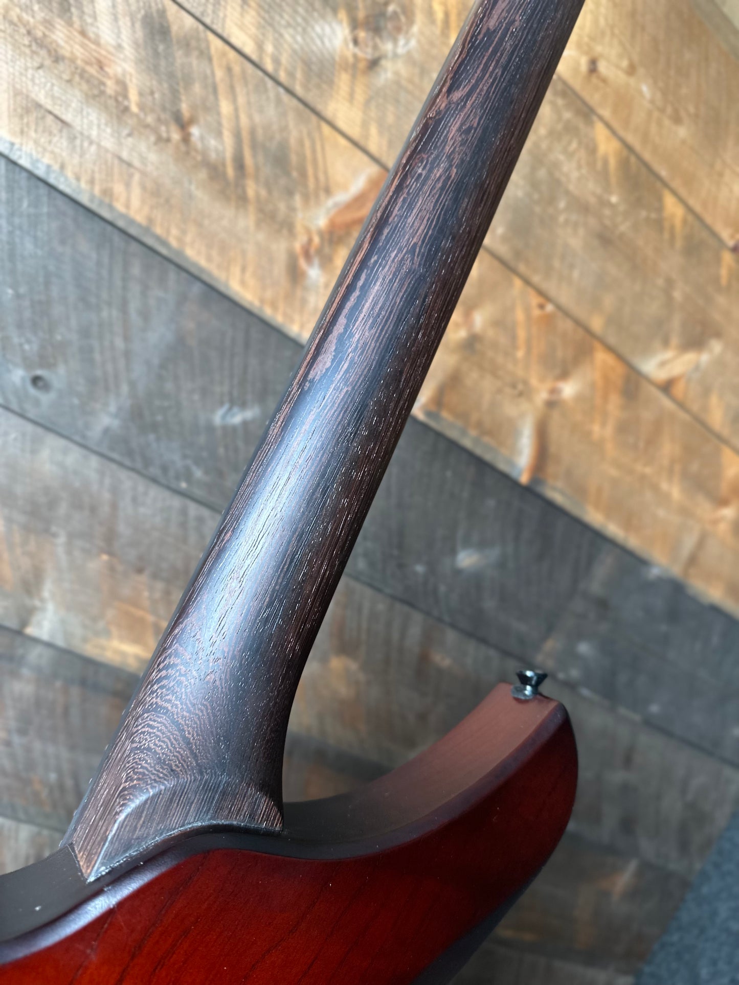 Dunable USA Custom Shop Yeti - Black/Red Shift 26017