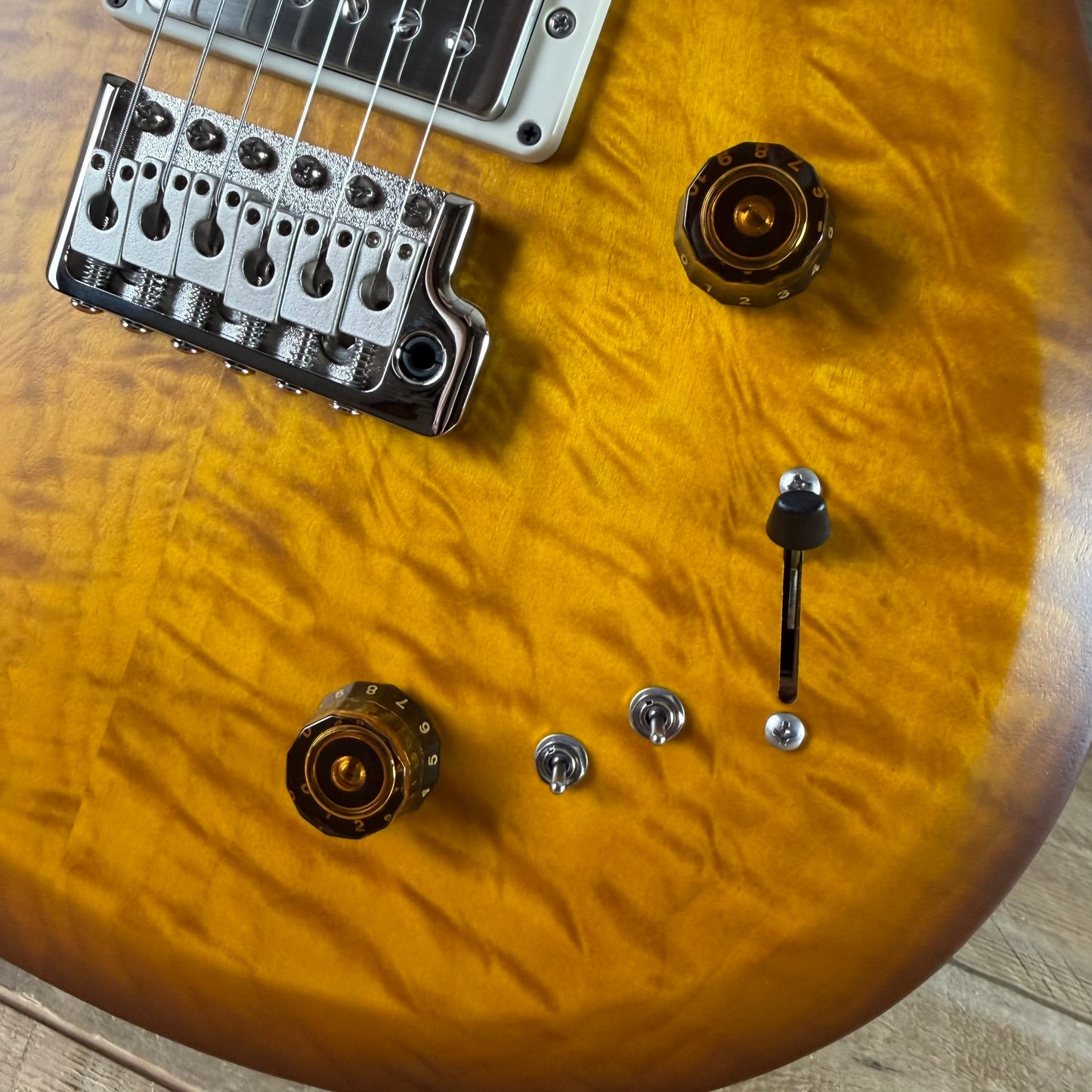 PRS S2 Wood Library Special Semi-Hollow Quilted Top - Satin Honey Gold Burst S2088394