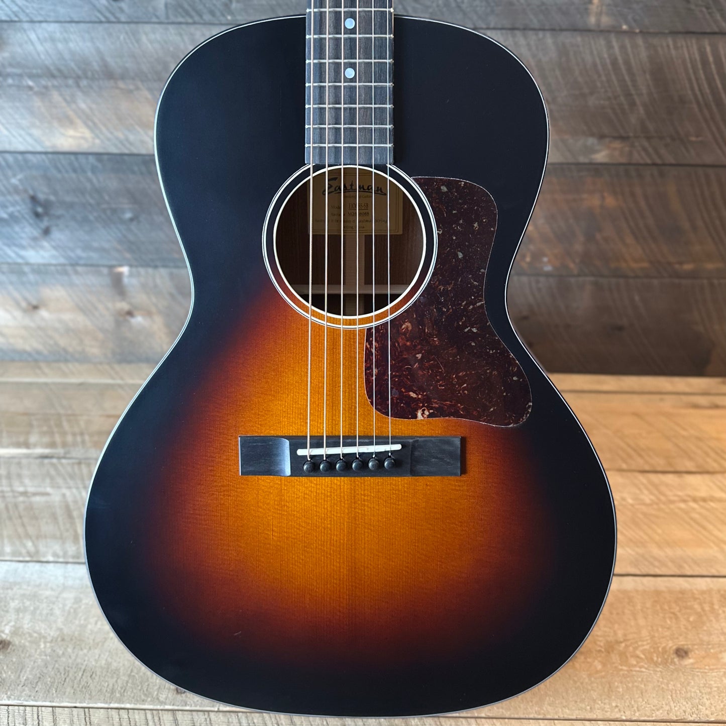 Eastman E1OOSS 00 Acoustic - Sunburst