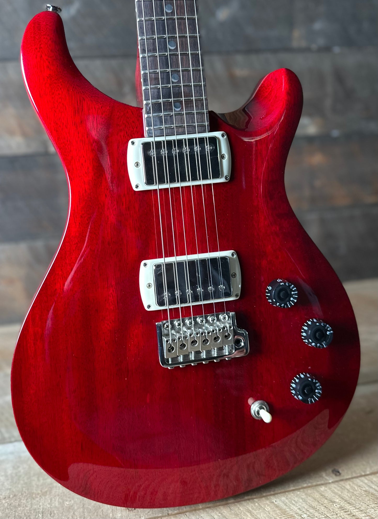 PRS SE DGT Standard - Vintage Cherry 37804 Weight: 7.40 lbs
