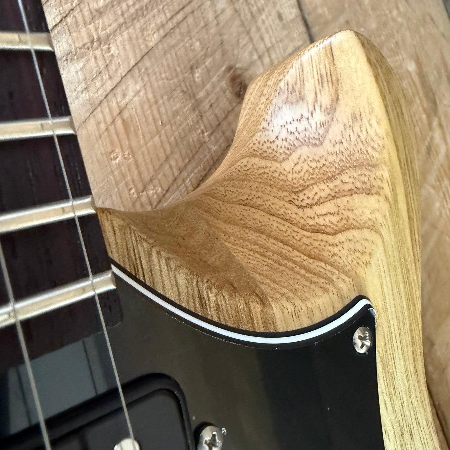 PRS S2 Vela Limited Edition Black Limba Satin Natural S2088568