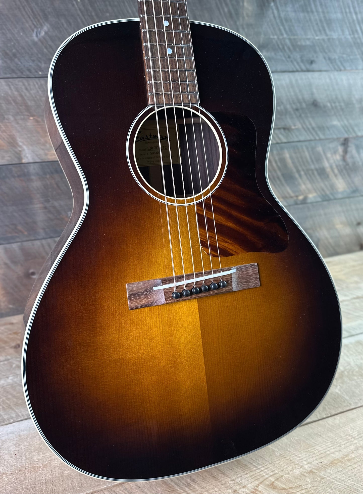 Eastman E20OOSS TC Solid Rosewood Sides & Back Thermo Cured Top Sunburst