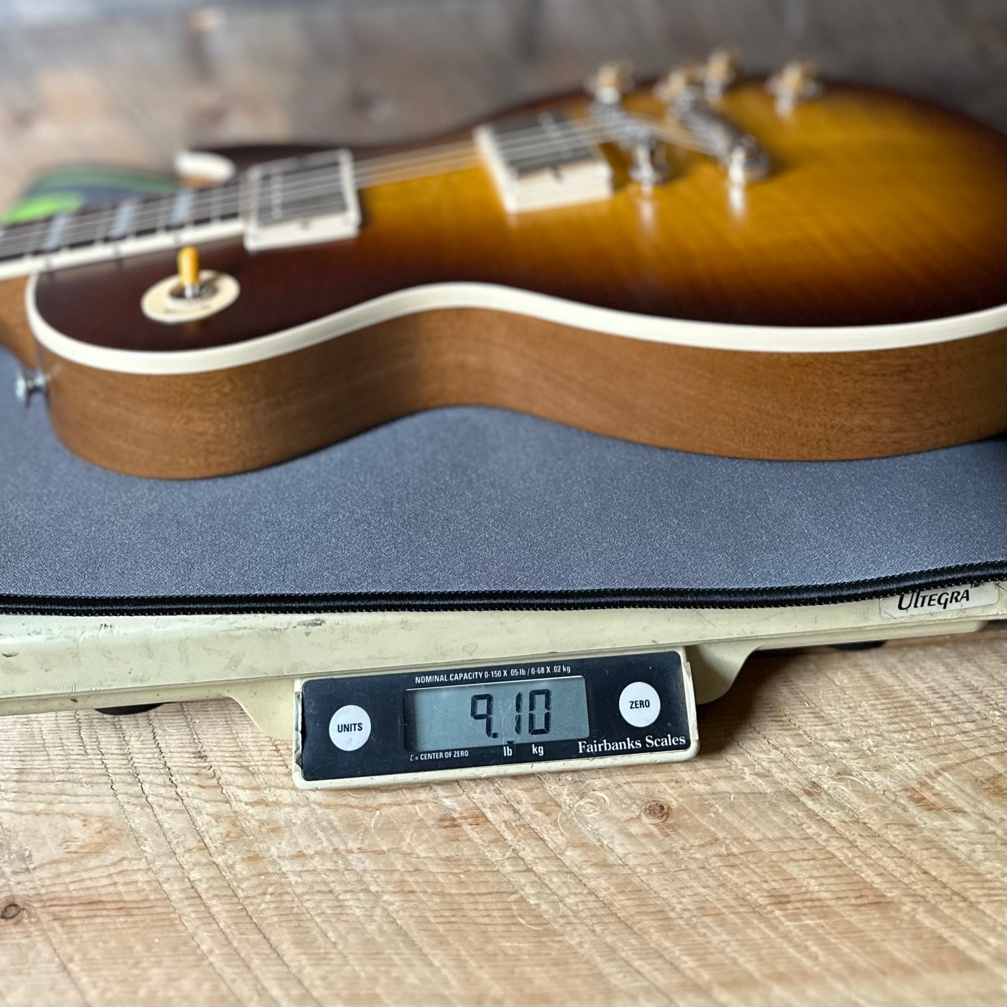 Gibson Les Paul Standard 50s Faded - Vintage Tobacco Burst 221150205