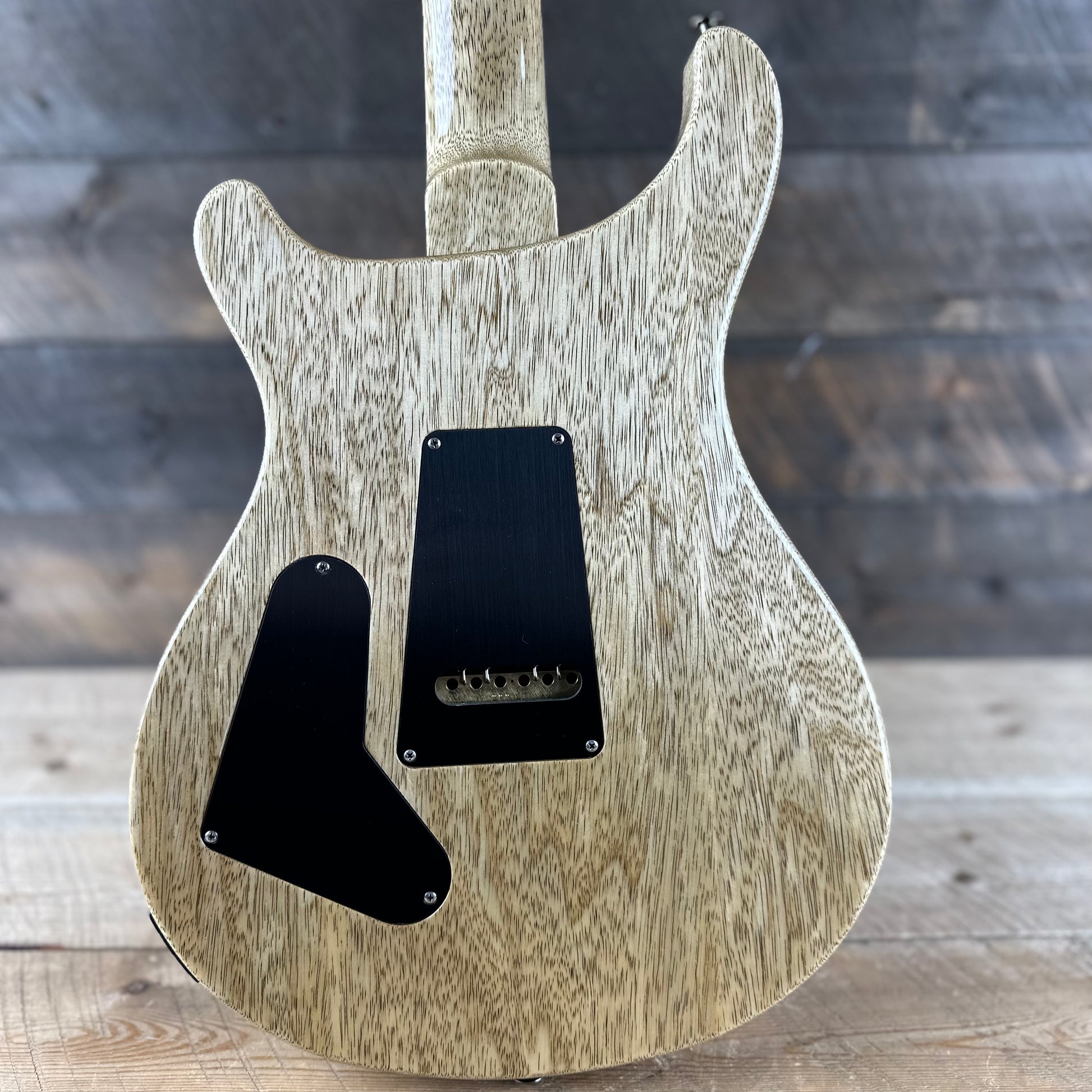 PRS Wood Library Custom 24 Semi-Hollow Flame Maple 10 Top Korina PRS Wood Library Custom 24 Semi-Hollow Flame Maple 10 Top Korina