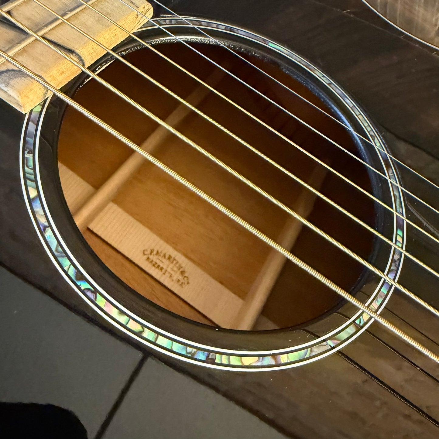 Martin Custom Shop 18 Style  OO Acoustic Guitar Gloss Black Satin Neck with Pale Moon Ebony FB Hardcase