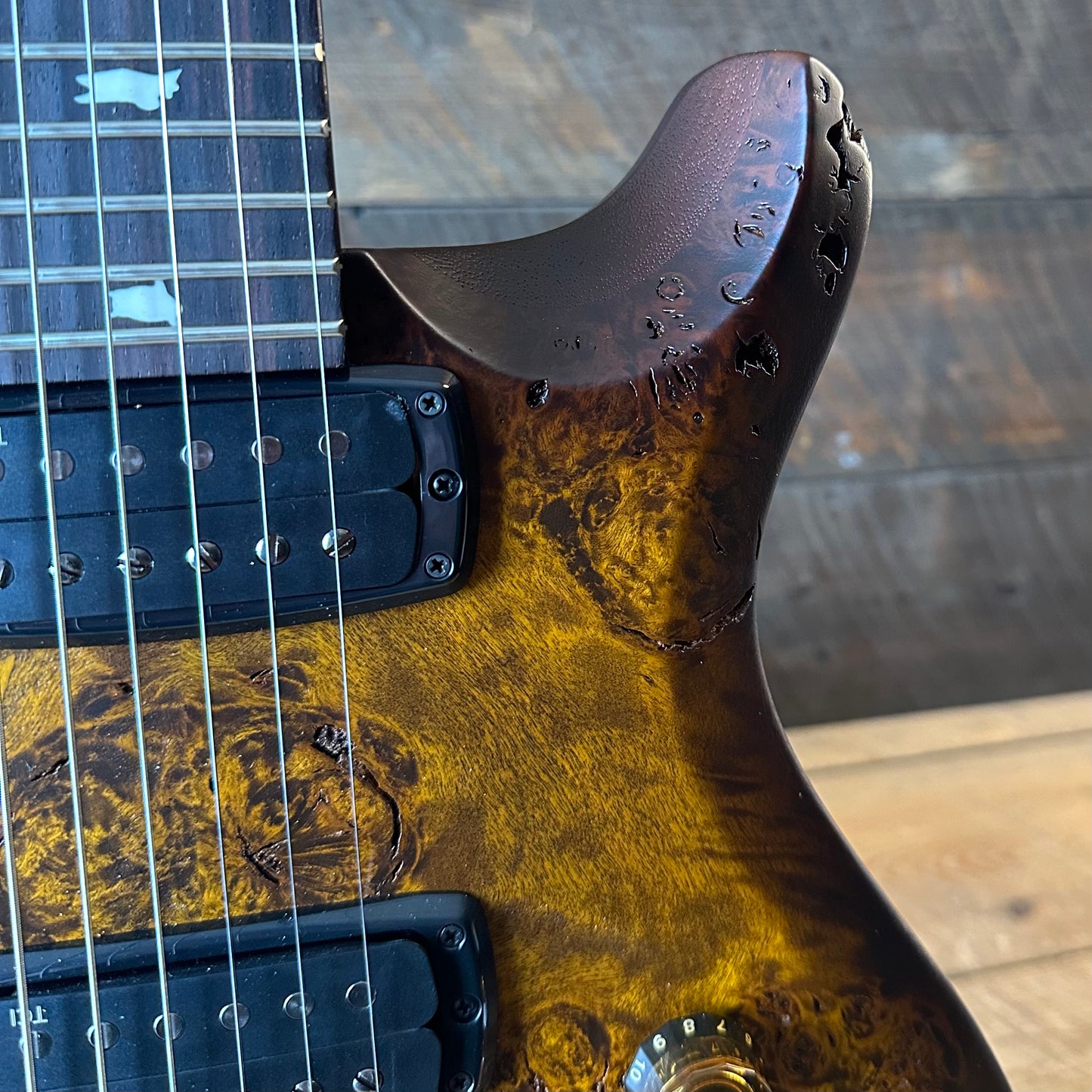 PRS Limited Edition Wood Library Select S2 Custom 24-08 Poplar Burl Top - Black Gold Burst  S2088926