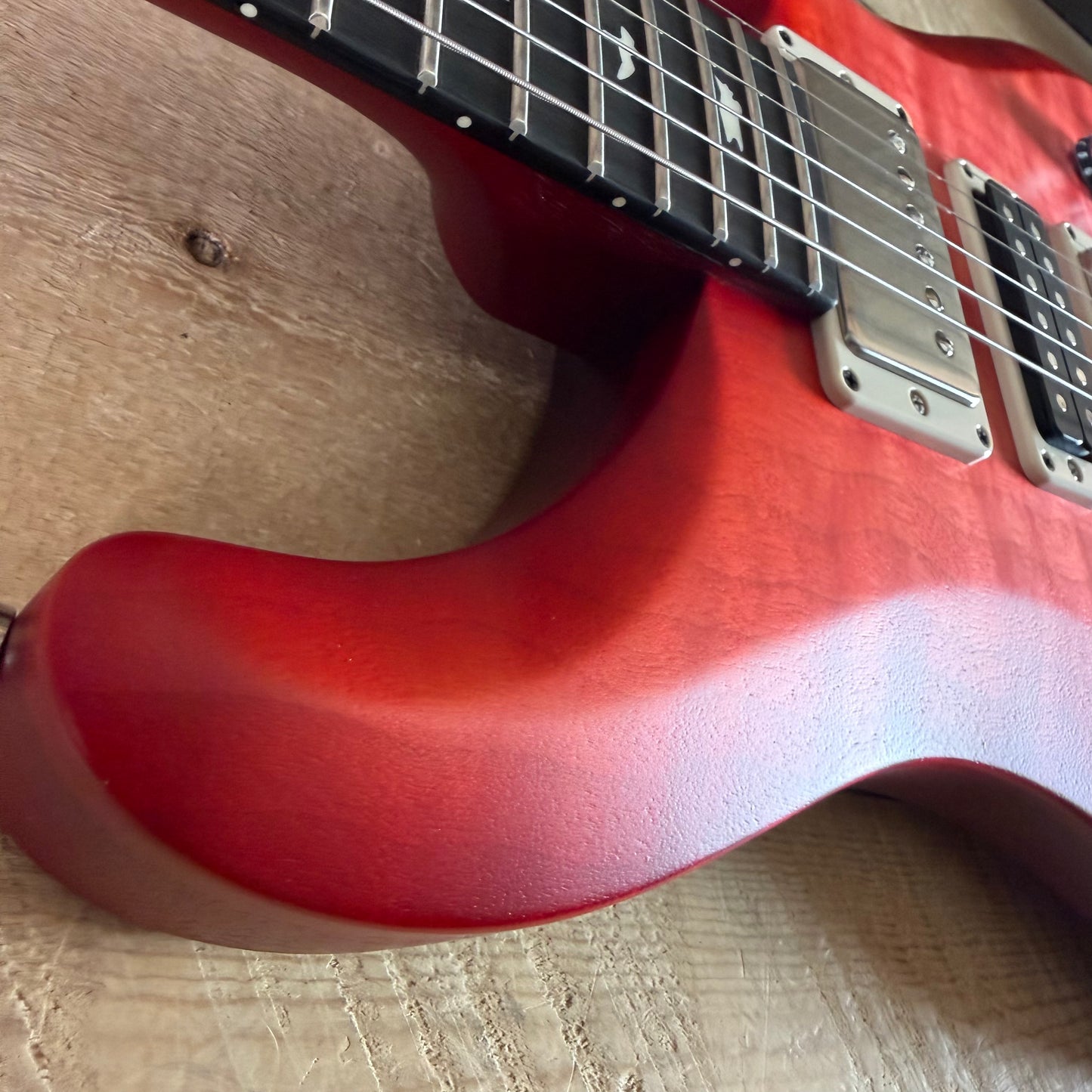 PRS S2 Wood Library Special Semi-Hollow Quilted Top Ebony Fretboard Satin Bonnie Pink Cherry Burst  S2088417