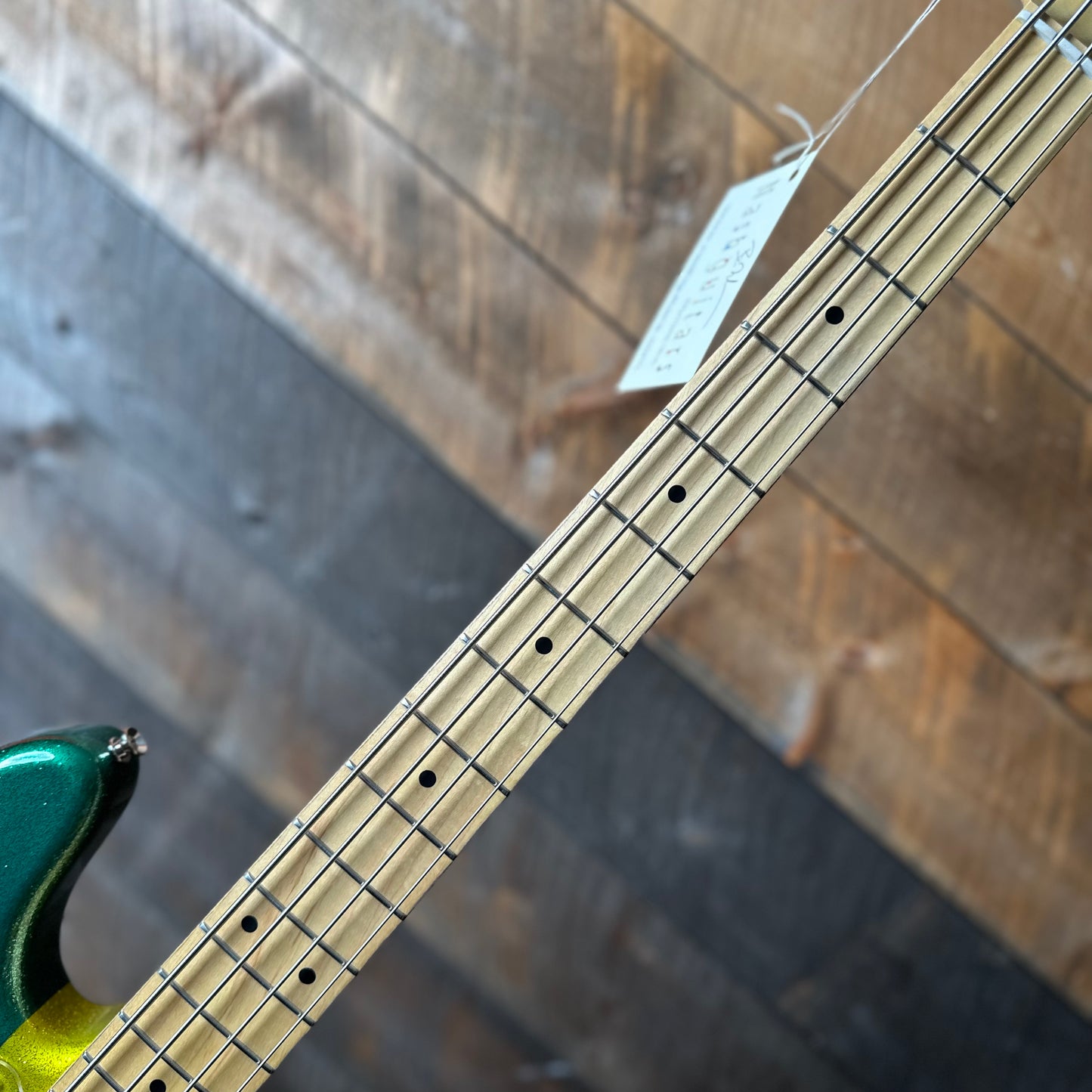 Nash PB-57 Bass- Tri-Color Sparkle NG-6303