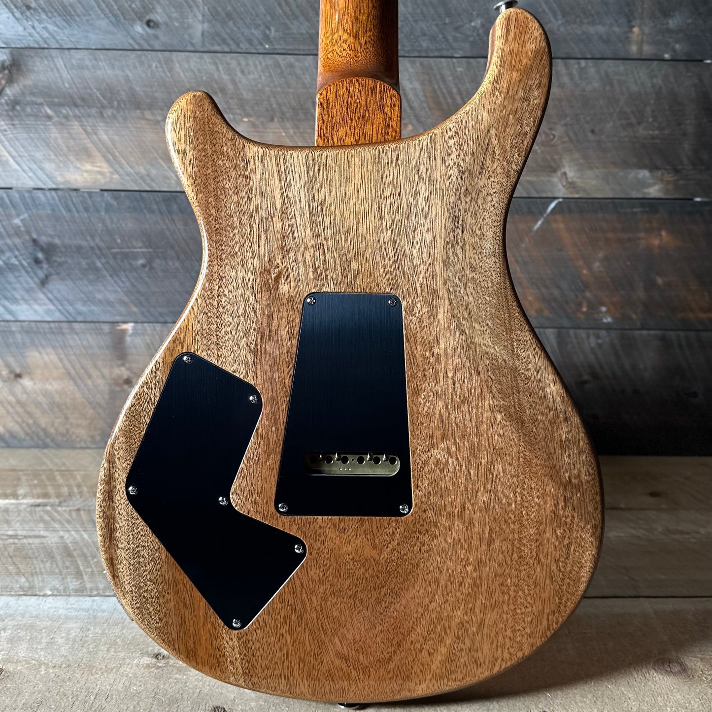 PRS Modern Eagle V Rare One Of A Kind!! - Black Rainbow Holoflake Top & Binding (Natural Back) 418869