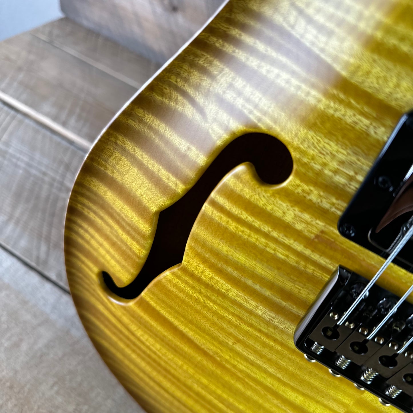 PRS Wood Library Custom 24 Fatback Semi-Hollow! - Satin Livingston Lemondrop 423668