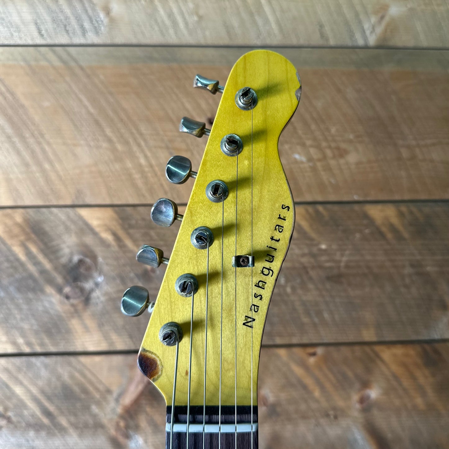 Nash T-63 Alder Body Heavy Aged - Dakota Red NG-6145